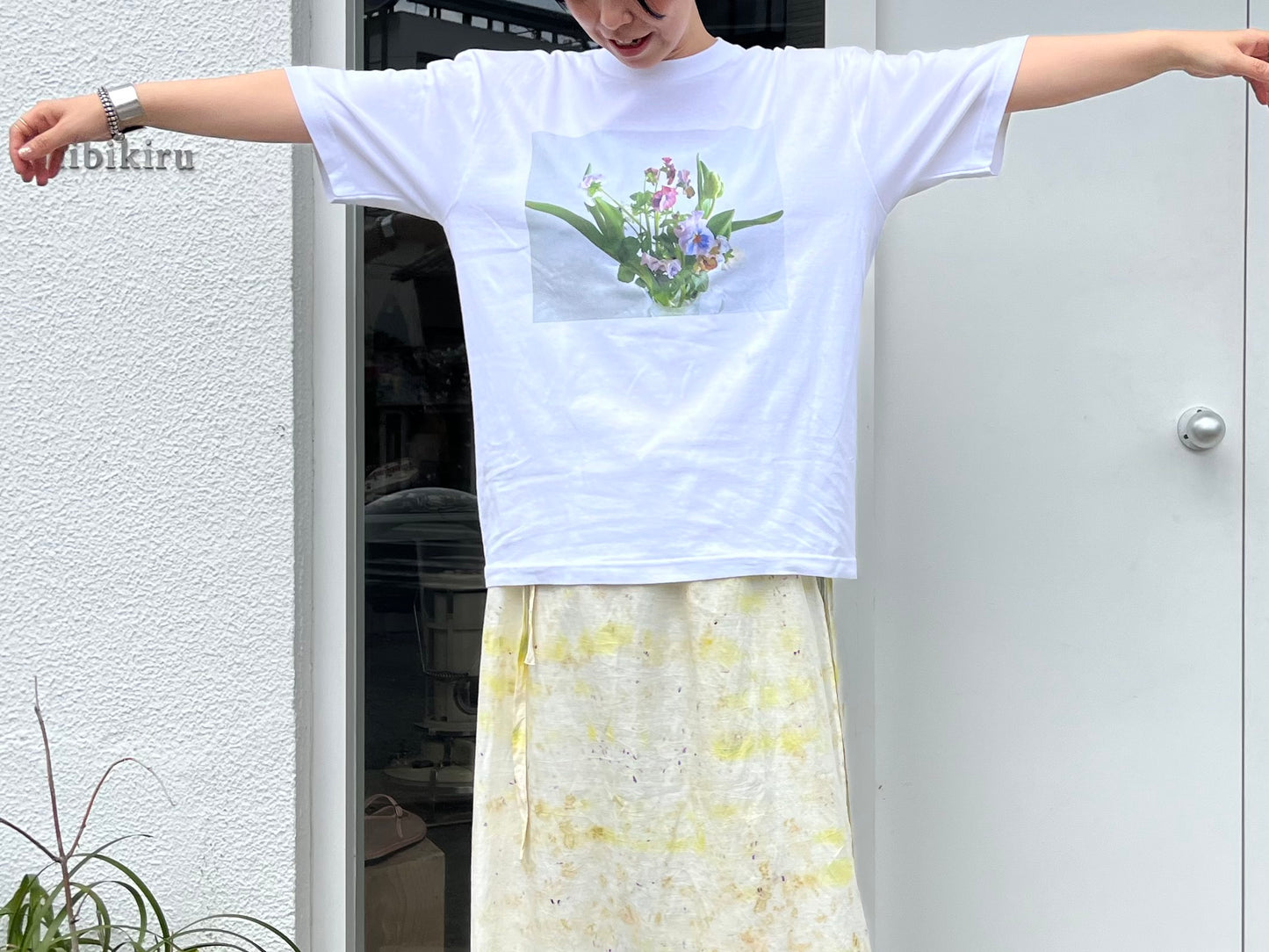 potandtea//パンジーブーケのTシャツ