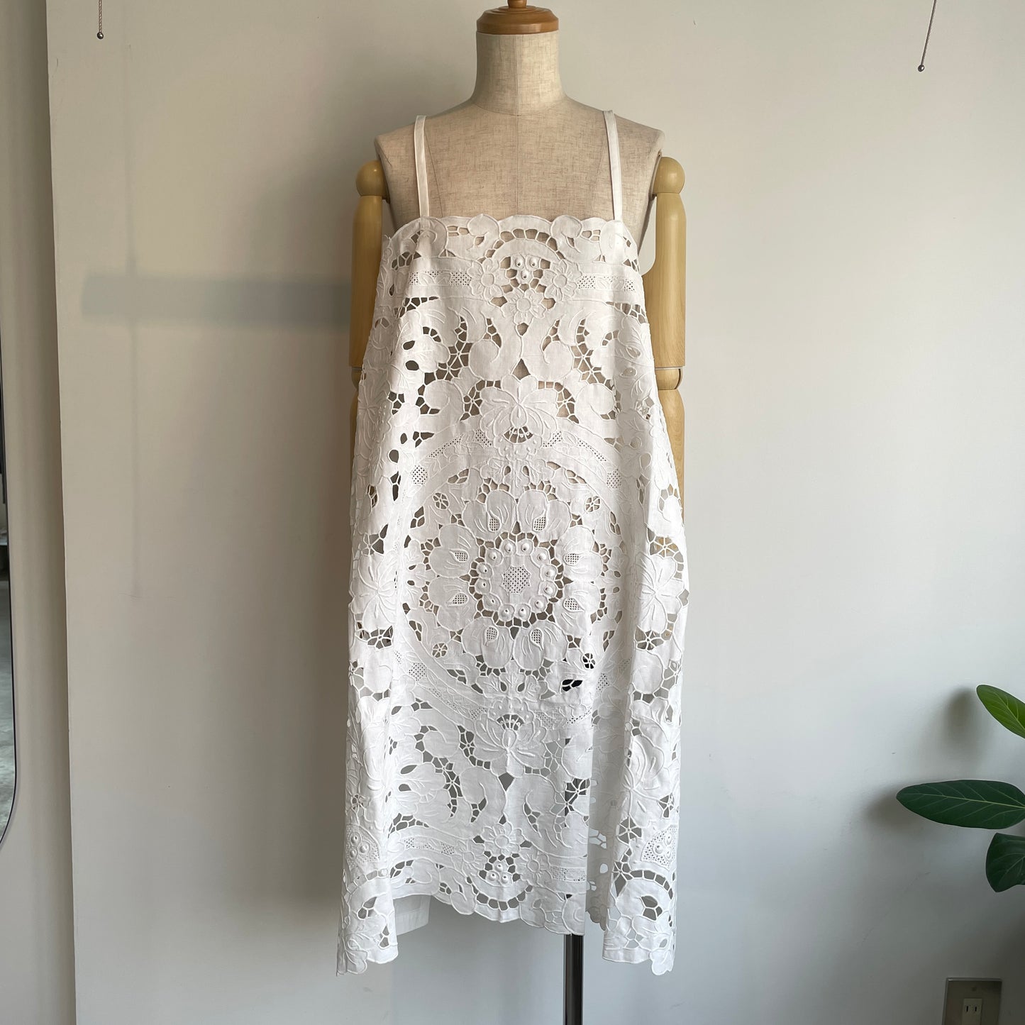 Heriter //cutwork parts tablecloth aprondress H0-00-7045
