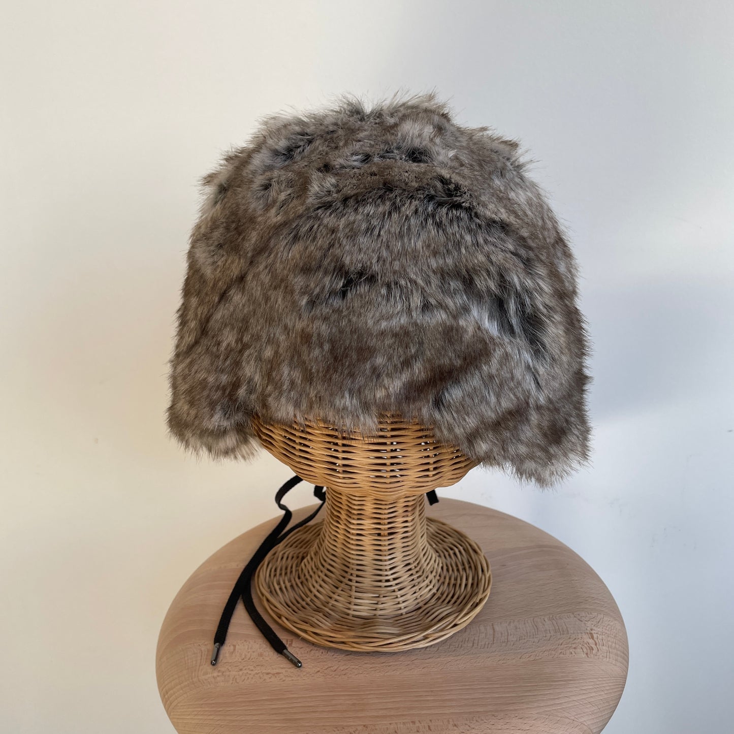 Mia Hat // チンチラファーフード 2258