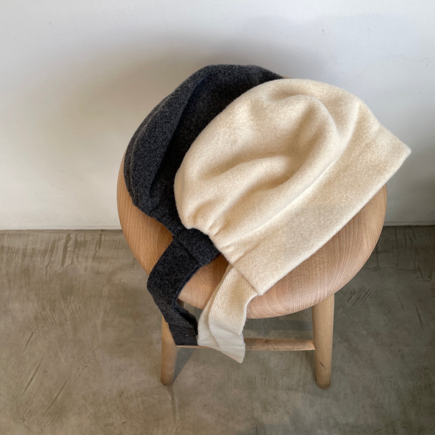 Mia Hat //Basque Hood 2558