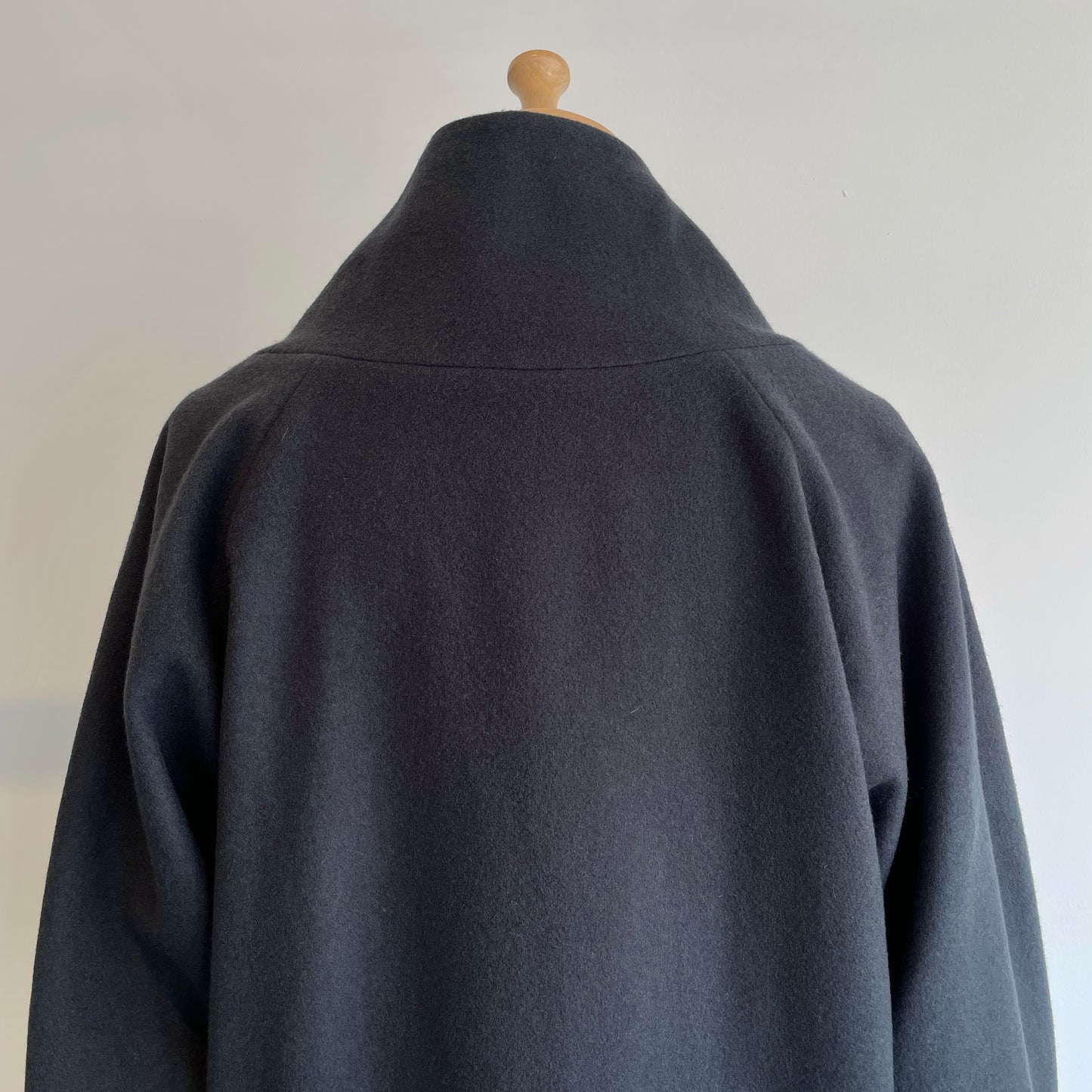 SI-HIRAI //SHORT NO COLLER COAT CHAW25-4218SH