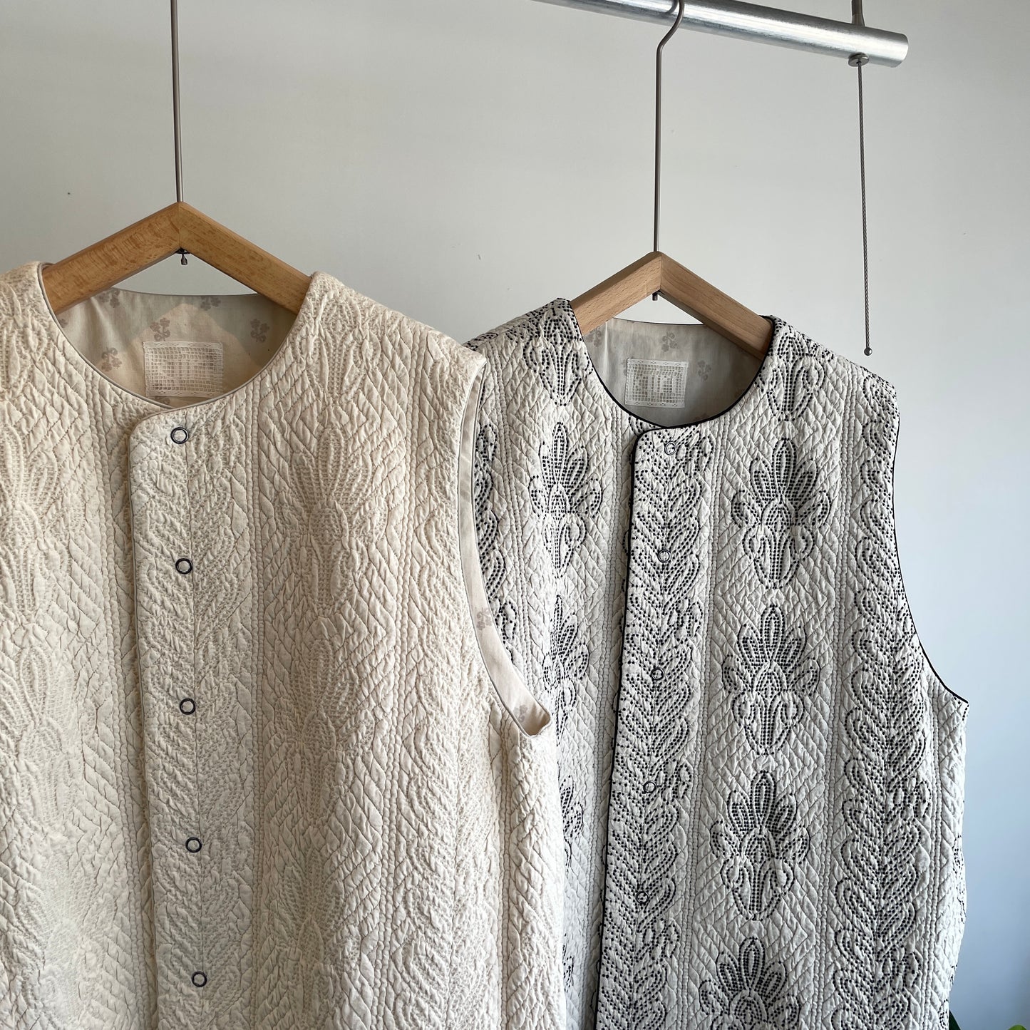 qiri //boutis jacquard ベスト
6301BL005252