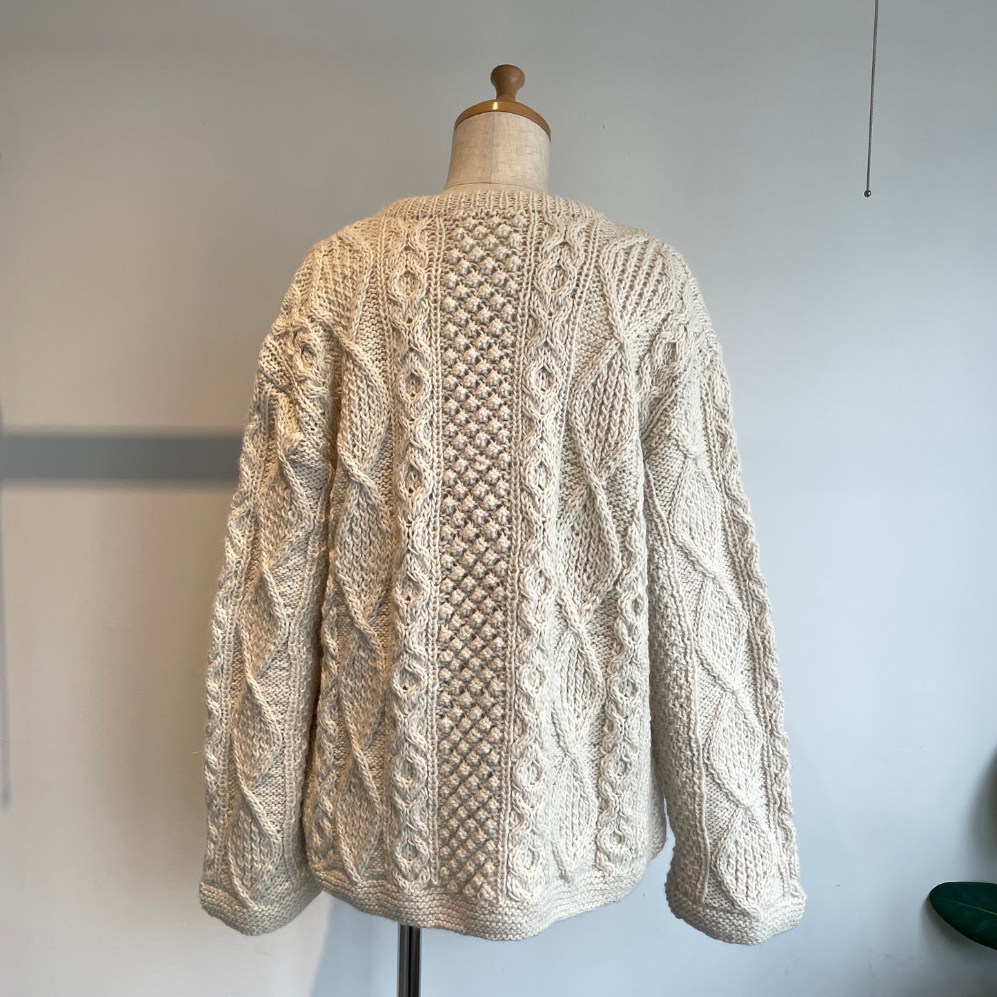 Heriter //hand aran cardigan H0-00-1002