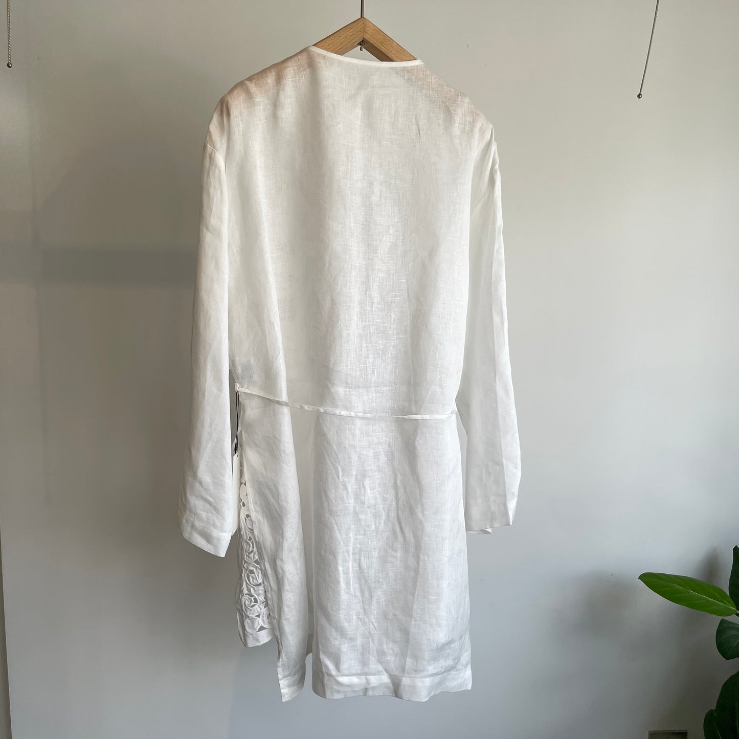 heriter//cutwork parts robe H0-00-3032