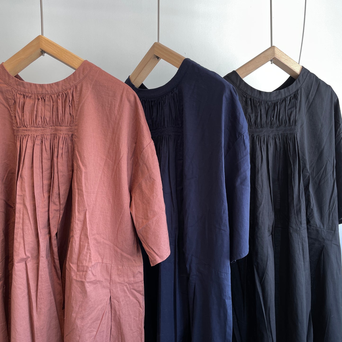 handsofcreation//60/-綿麻リネンローンクルーN2way OP 01530116