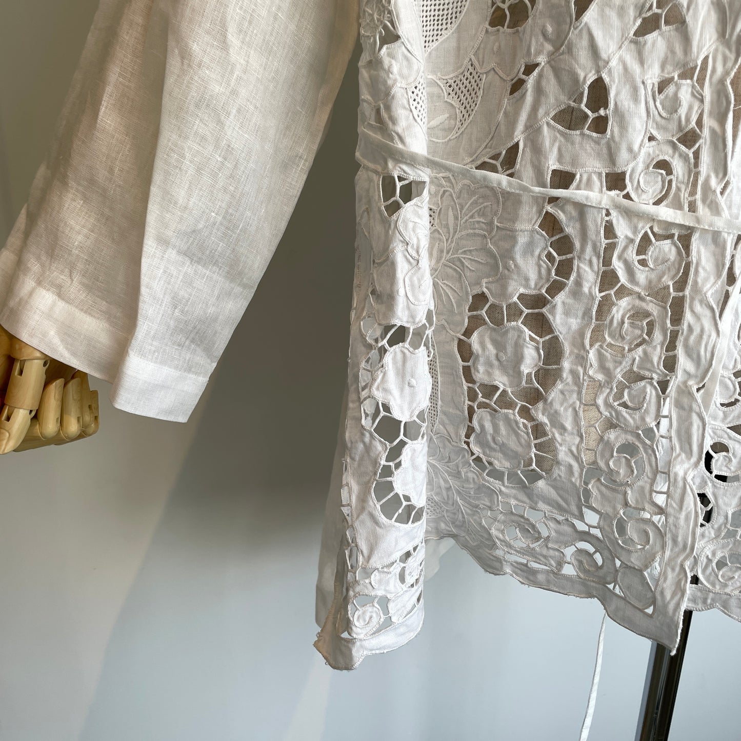 heriter//cutwork parts robe H0-00-3032
