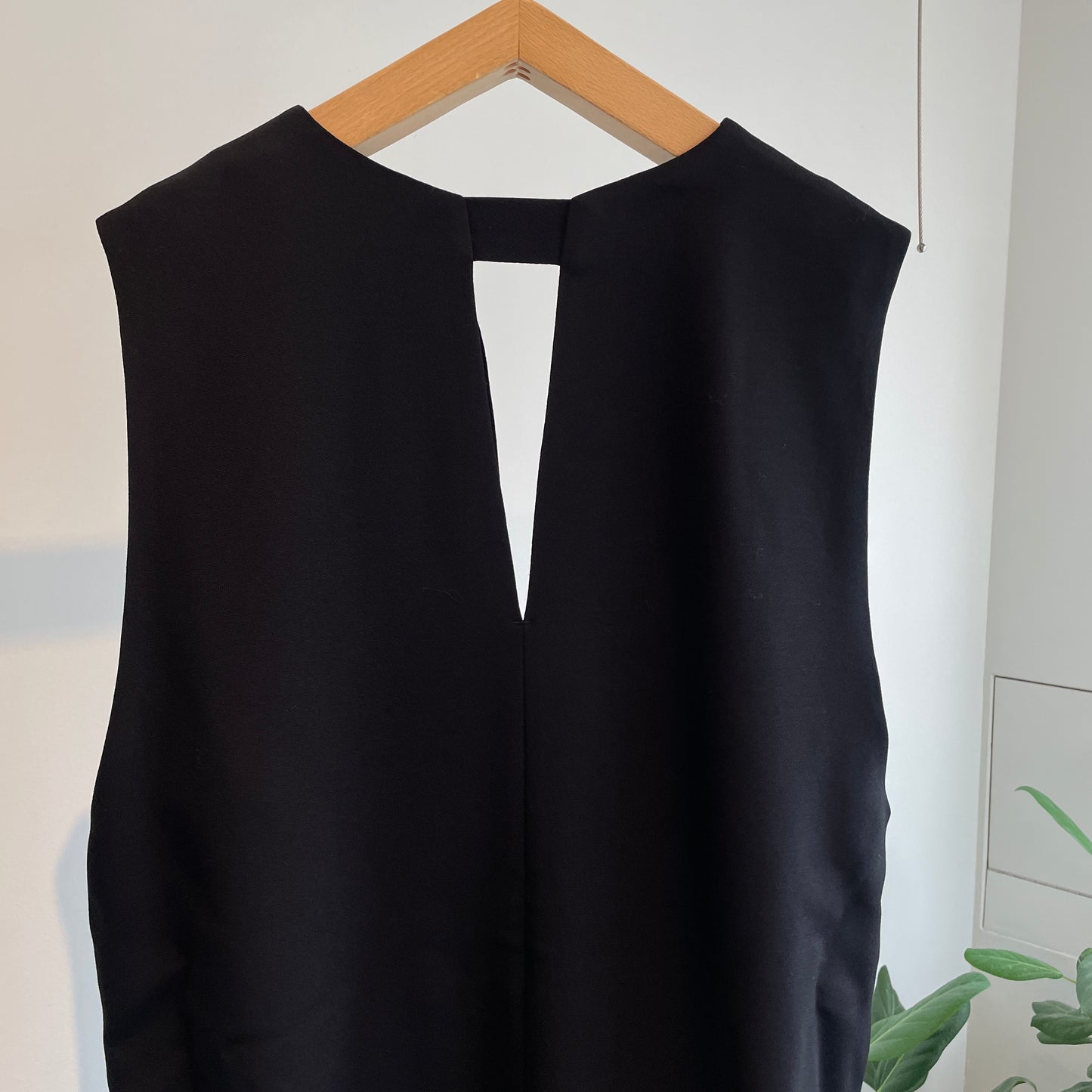yuni //R/W slitneck jumperSK 1701OP008252
