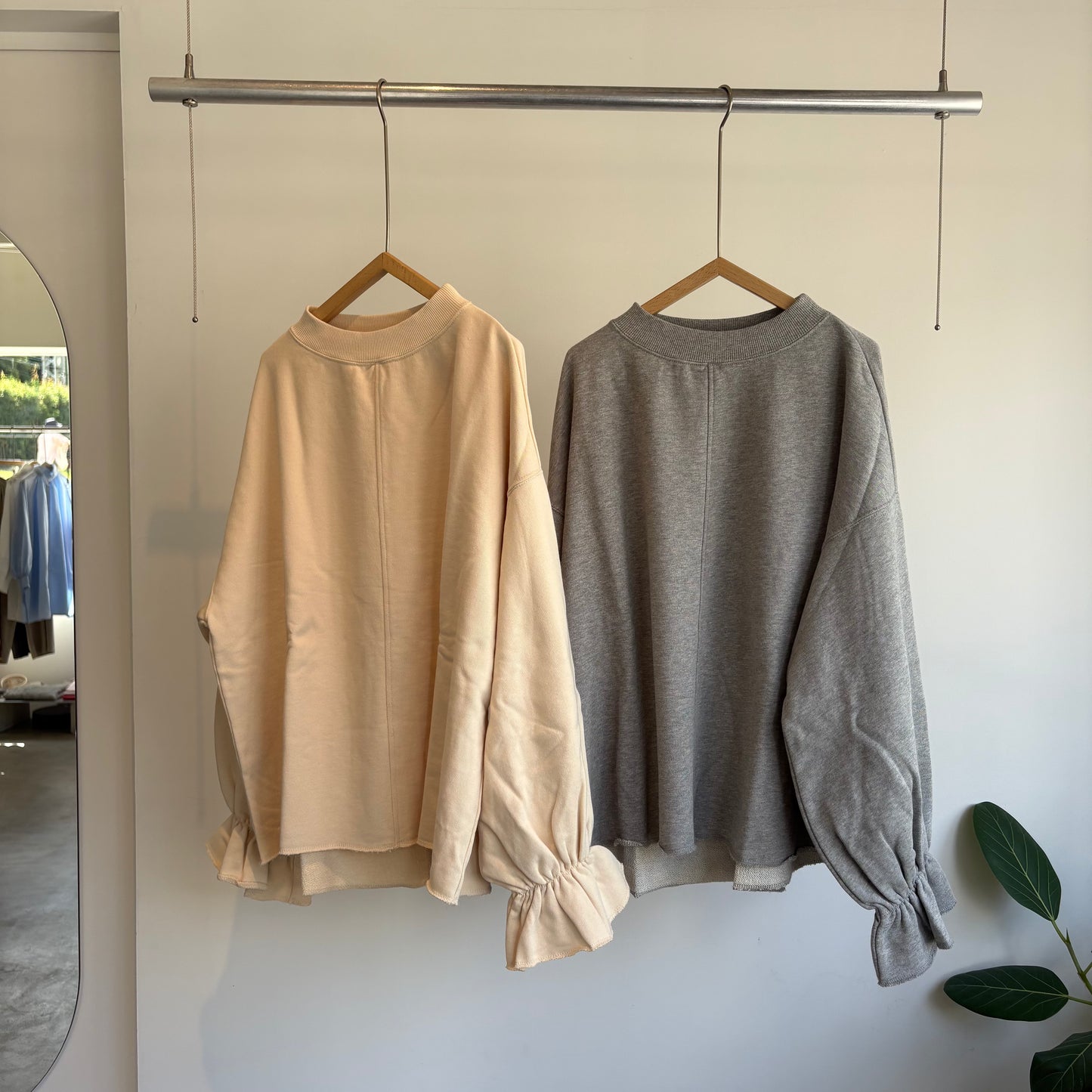 universaltissu//セントラル裏毛
ギャザースリーブPO US250CT017