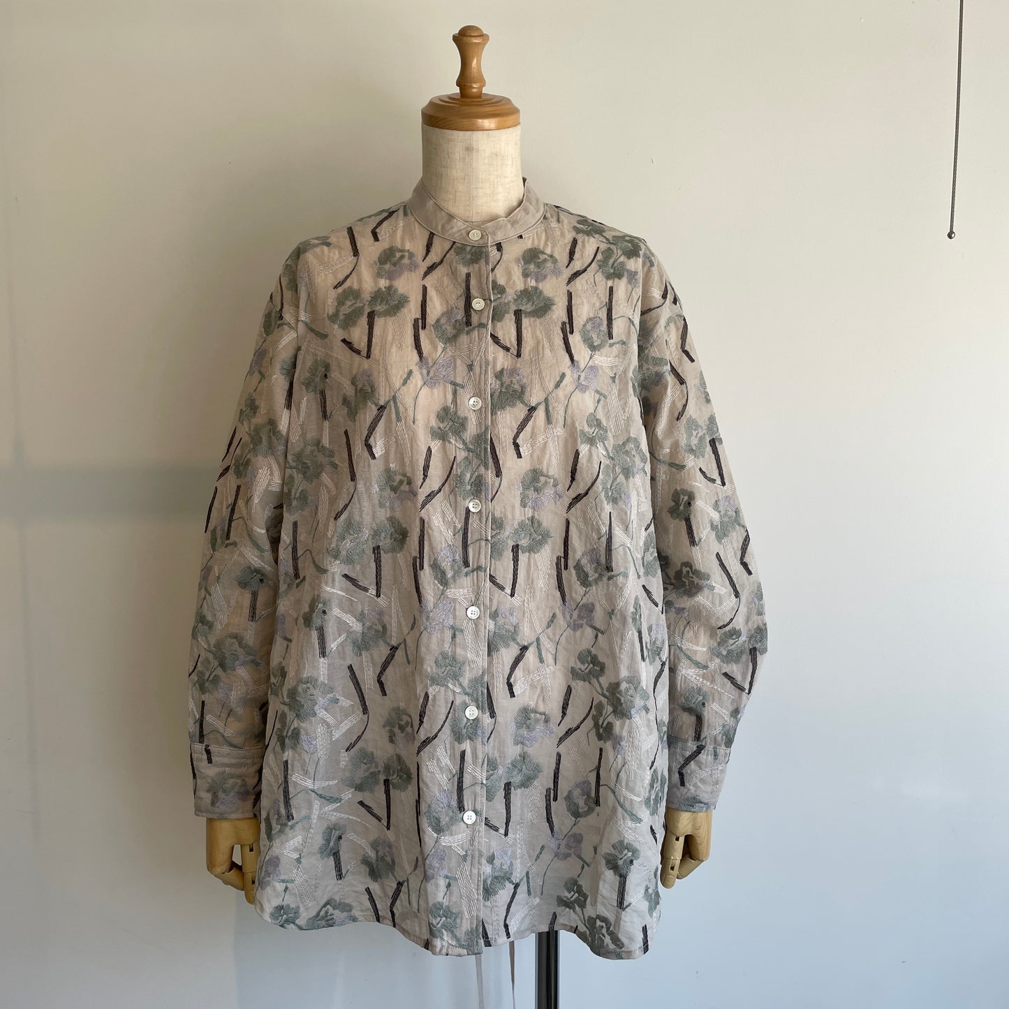 yuni//Cotton Nylon sheer blooming embroidery シャツ 1701BL011262
