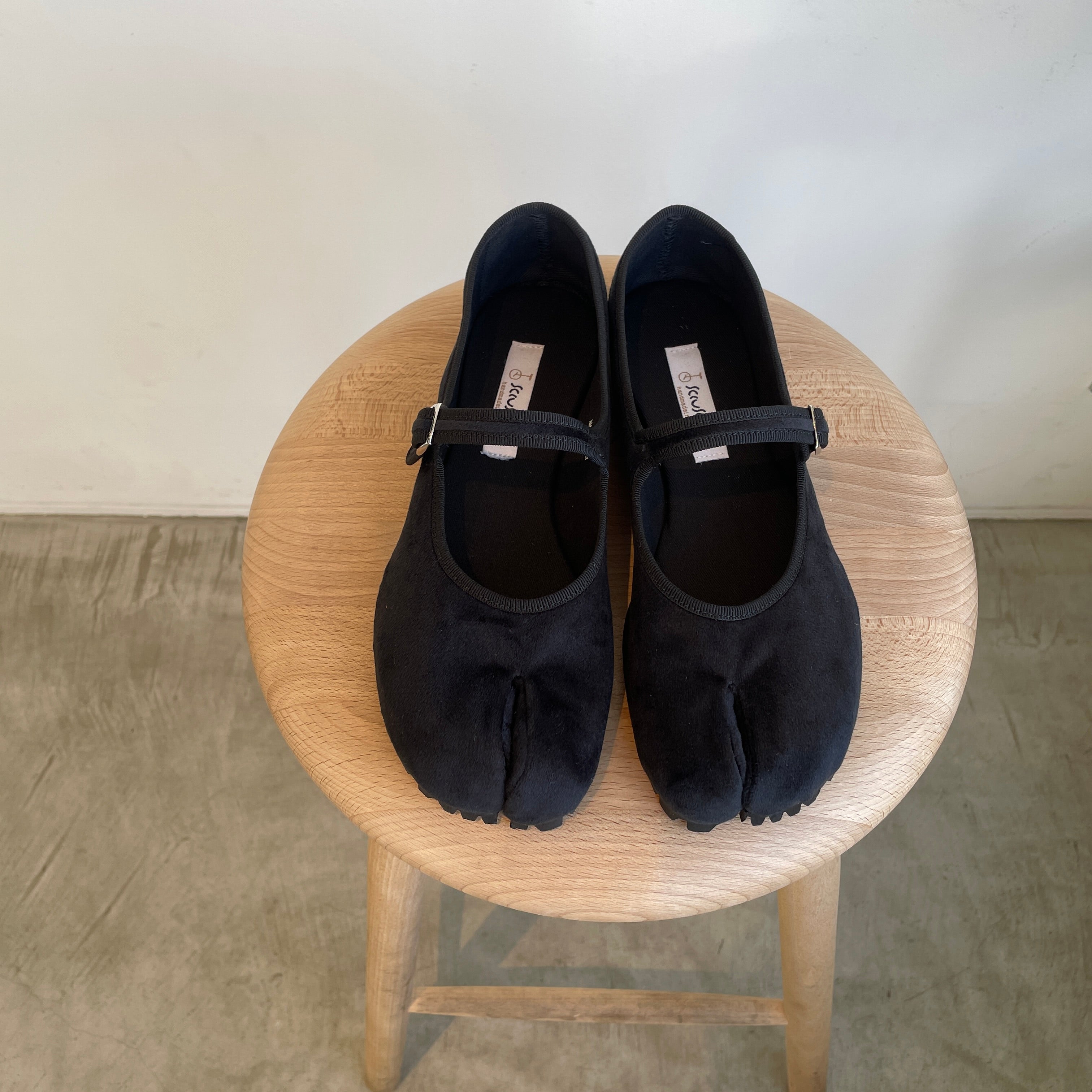 Sciuscià シューシャ　TABI Sciuscià ベルベット TABI