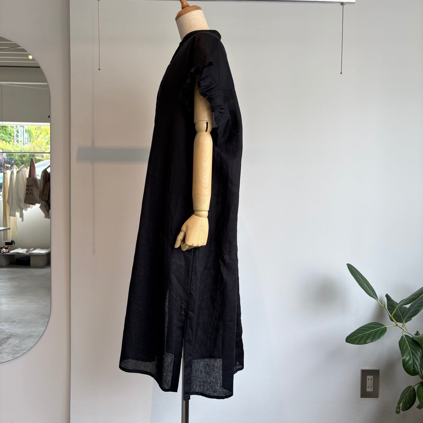 yuni//60/1Linen gather sleeves OP    1701OP026261