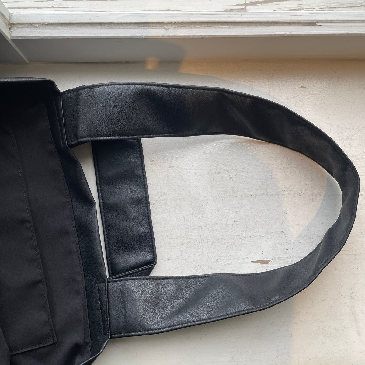 March April May//PU stitch tote
ステッチトート
3-8-024