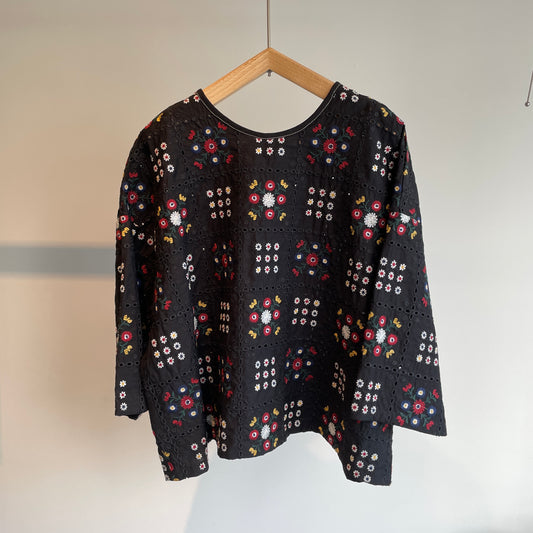 yuni//eyelet embroidely haori ブラウス　1701BL044251