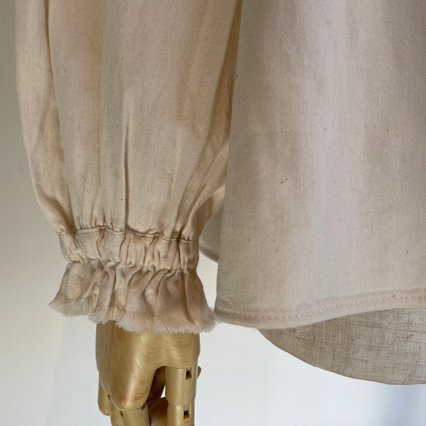 handsofcreation//5.0ZベンベルグウールデニムフリルカラーBL 02610602