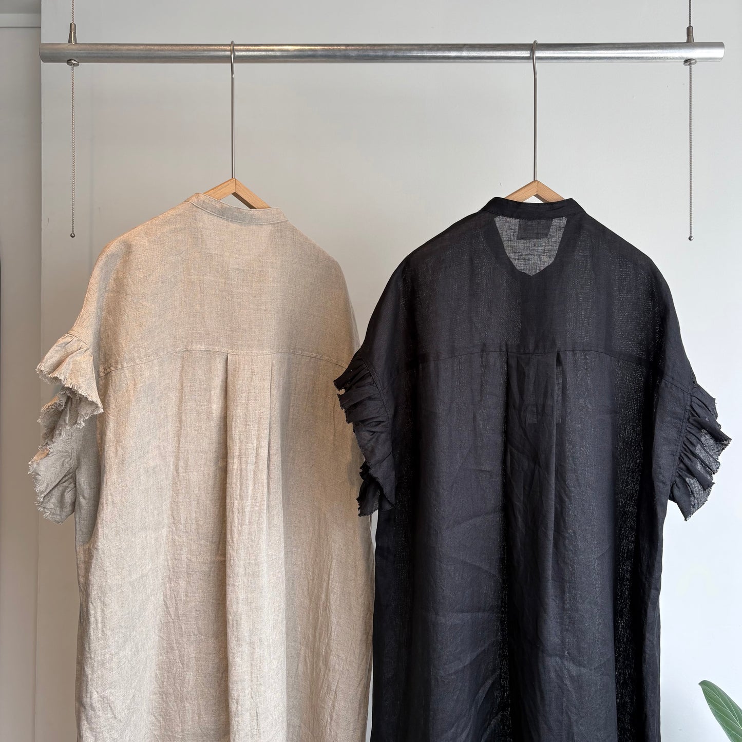yuni//60/1Linen gather sleeves OP    1701OP026261