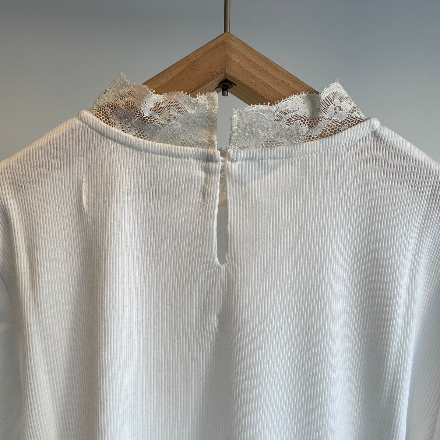 porterdesboutons//モックネックレーステレコ　P-24011