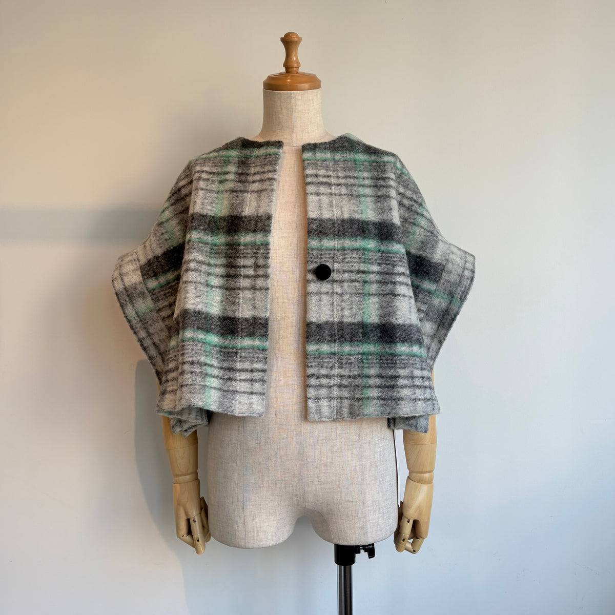 SI HIRAI//SHORT ROBE   CHAW26-6011