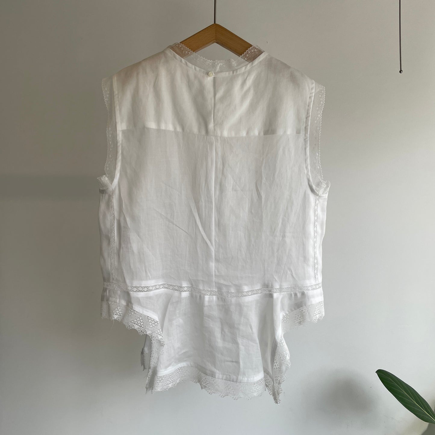 NATIVE VILLAGE//No.6 寂静スリーブレスレースブラウス　31261-06107