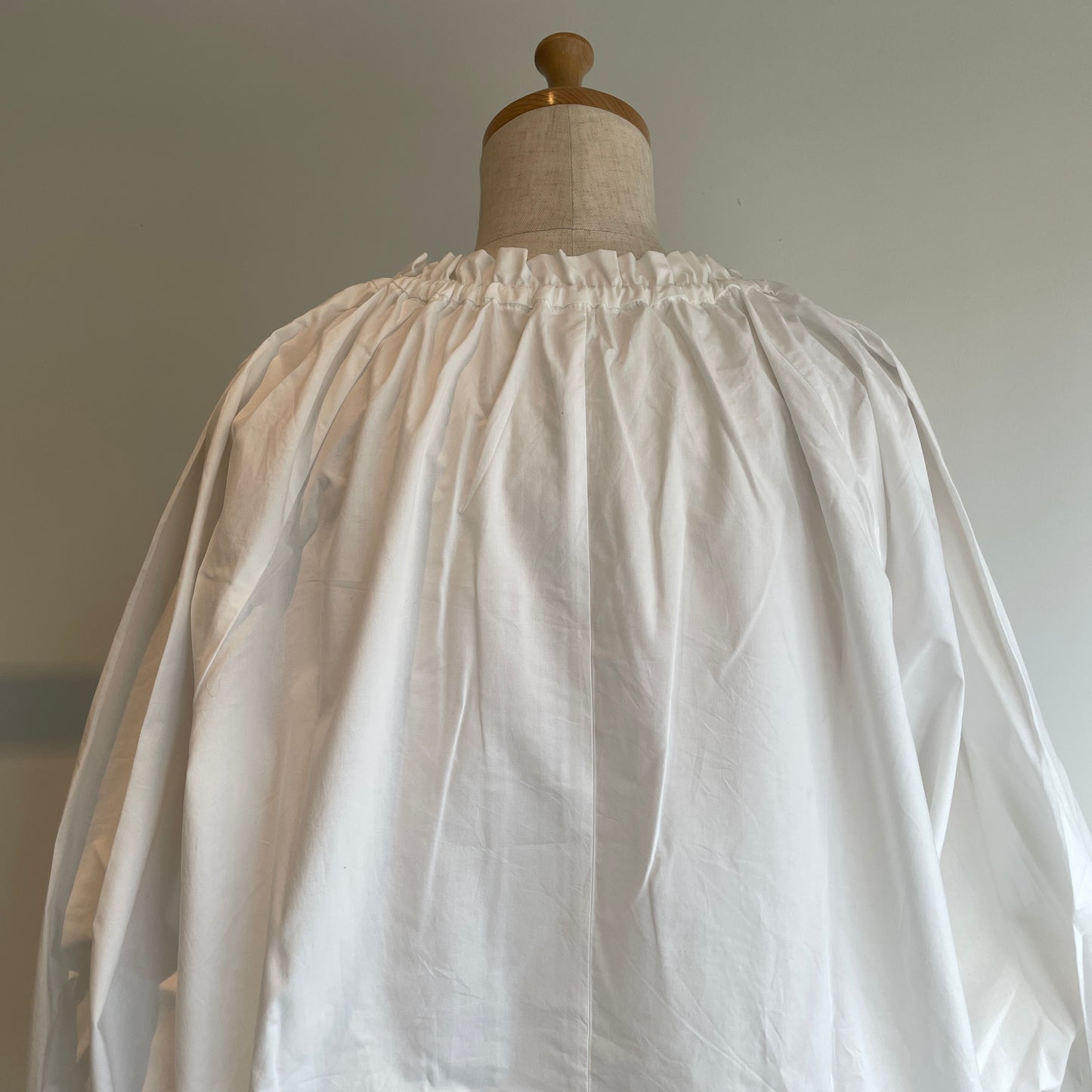 universaltissu//ナチュラルタイプライター/ギャザーパフBL UT260BL003