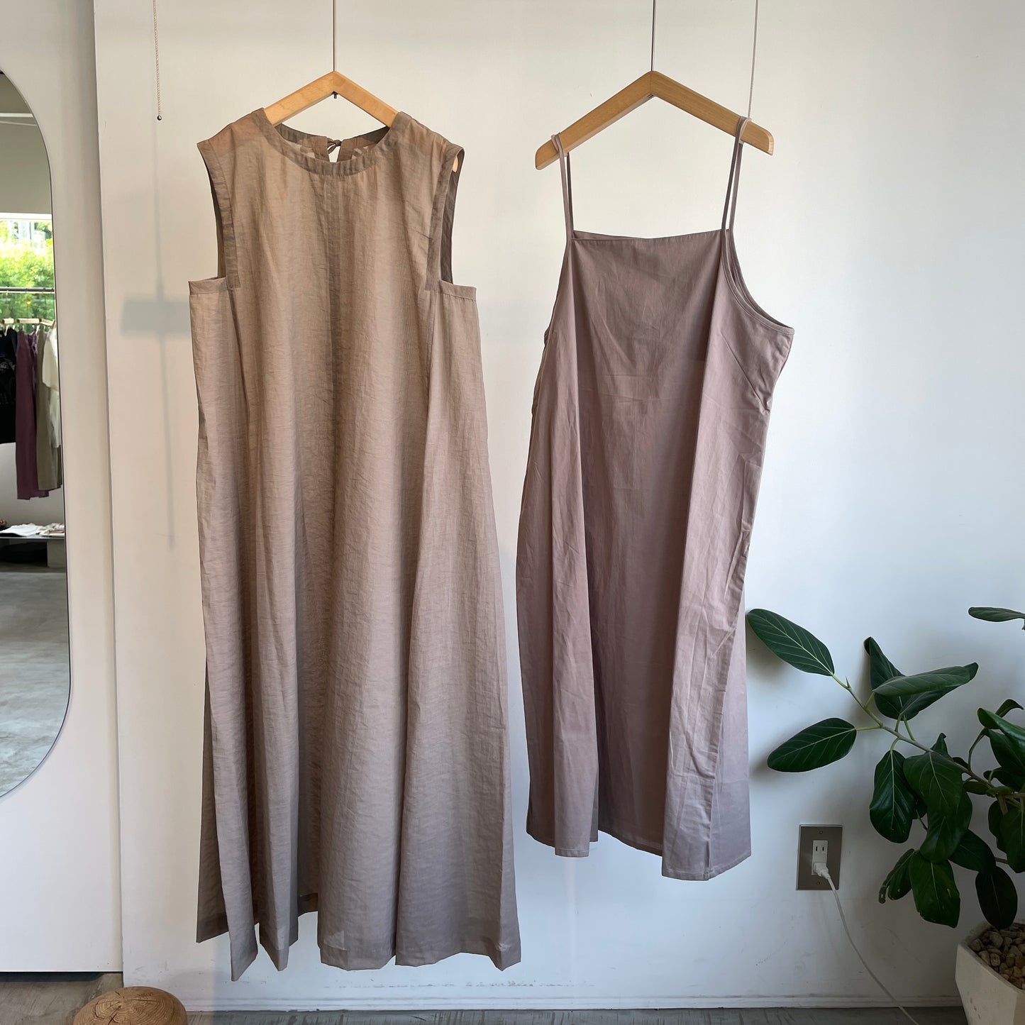 yuni //C/Ny sheer no sleeves ワンピース　1701OP029261