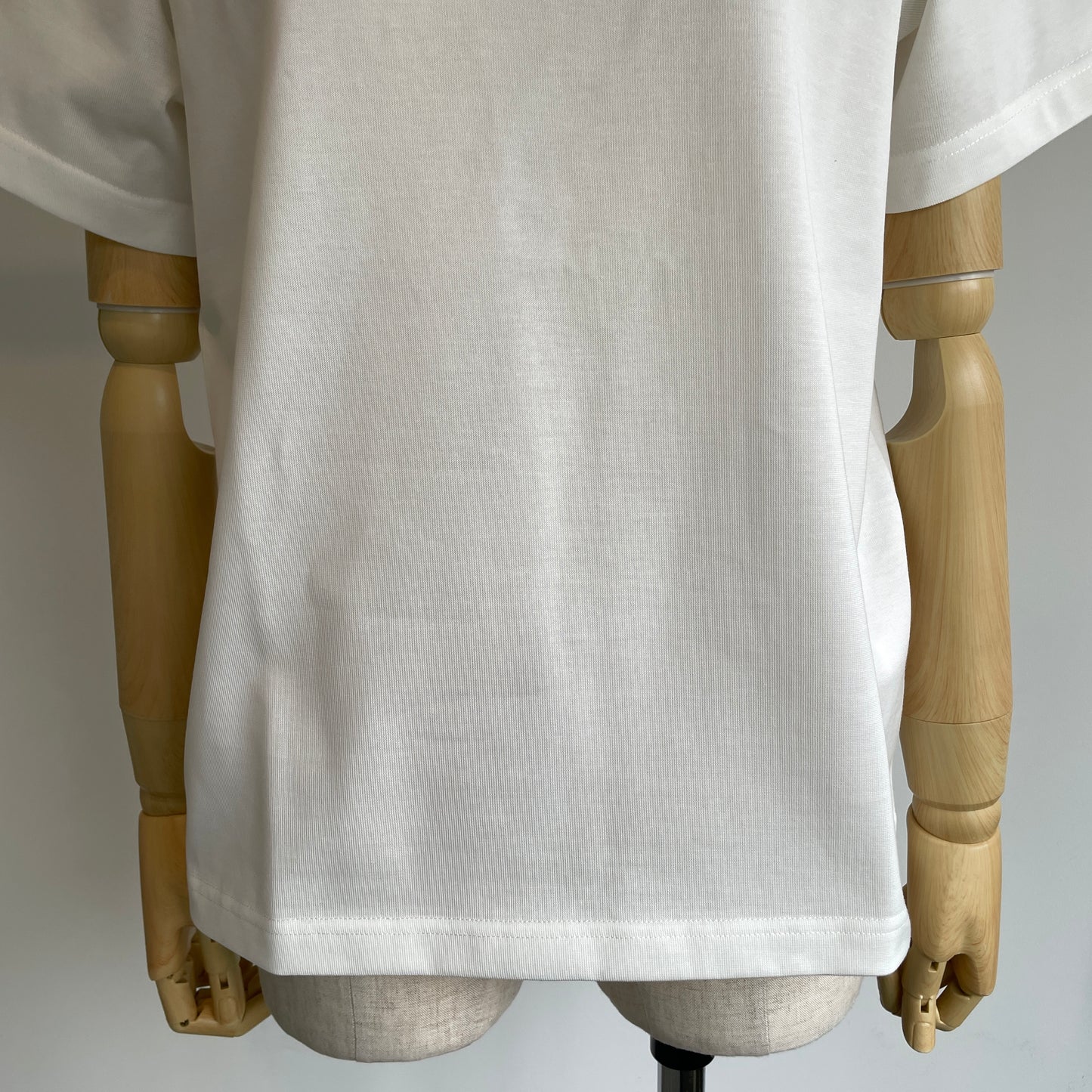 itochi // San Joaquin cotton paralleled single jersey crew neck t-shirt