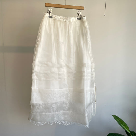 heriter//silk organdy skirt
H2-26-4002