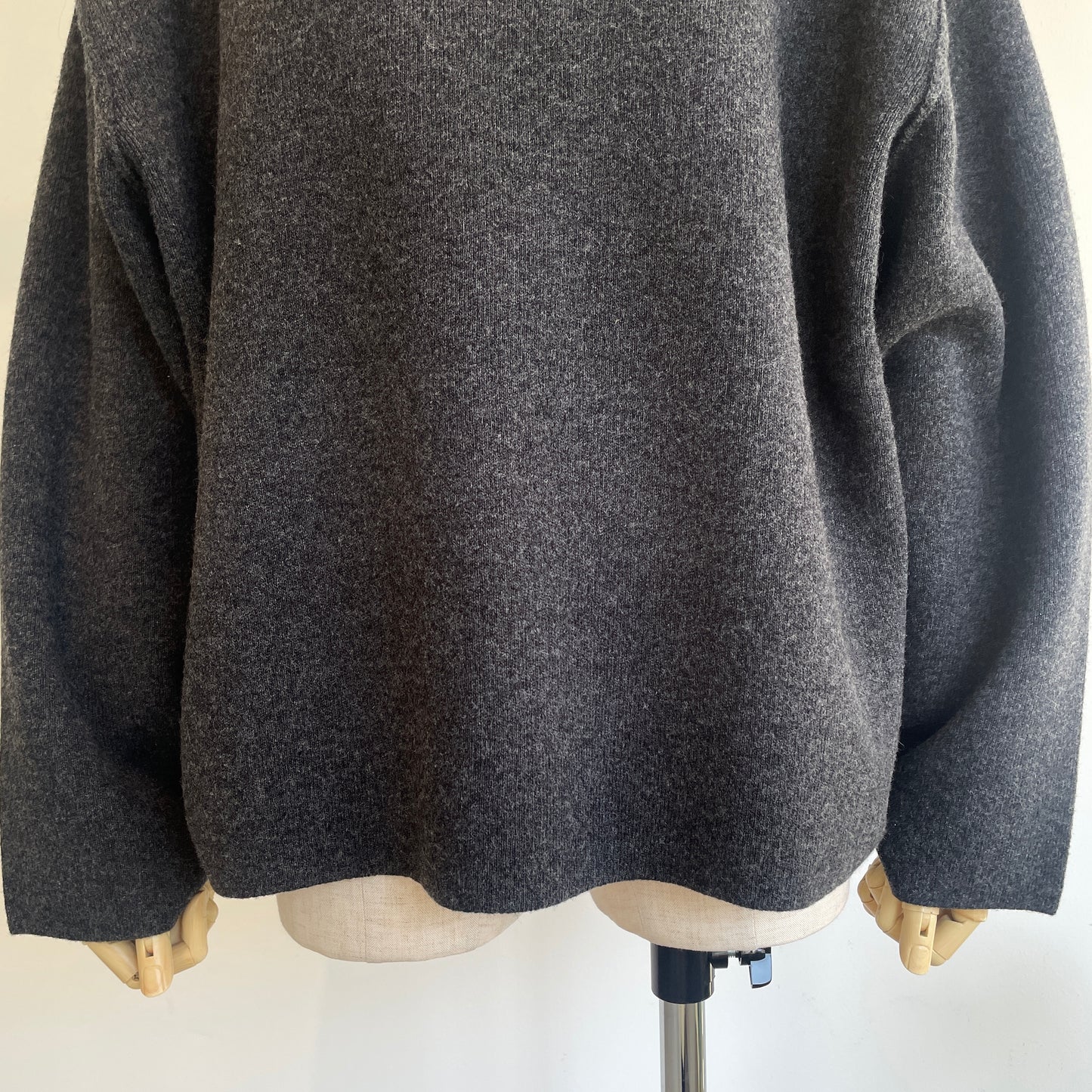 yuni //New England smooth
short PO 1701KN017252