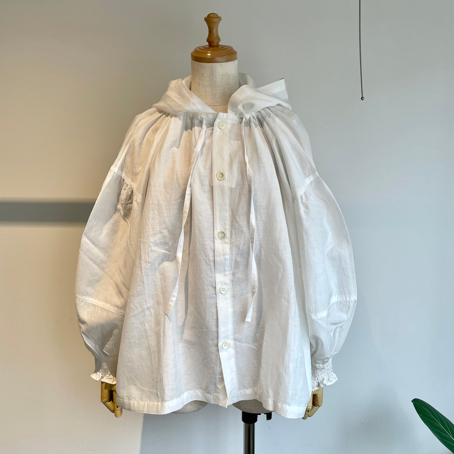 universaltissu //コットンキュプラリネン フーディー　US260BL034