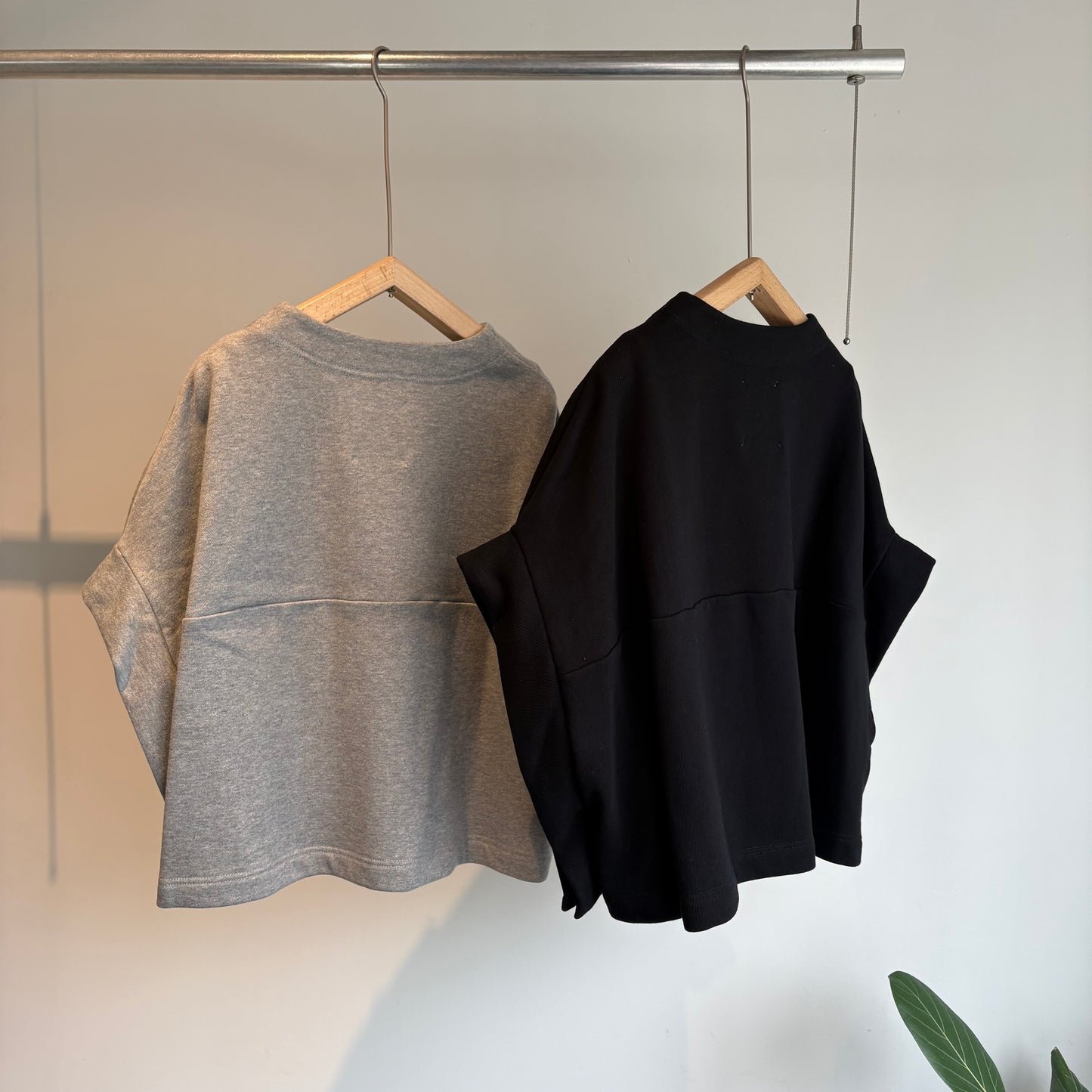 SI HIRAI//SHORT ROBE CHSS26-6011