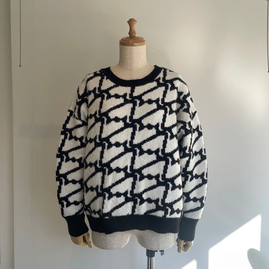 sisisi //WARM KNIT SWAN PULLOVER 2024-AW120