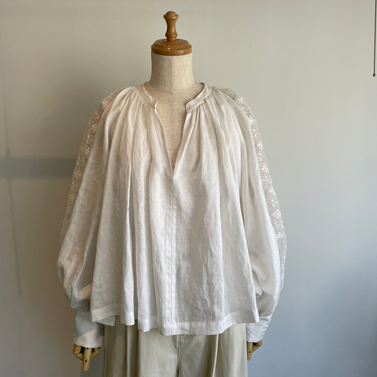 Heriter //valenciennes lace blouse H1-24-3005