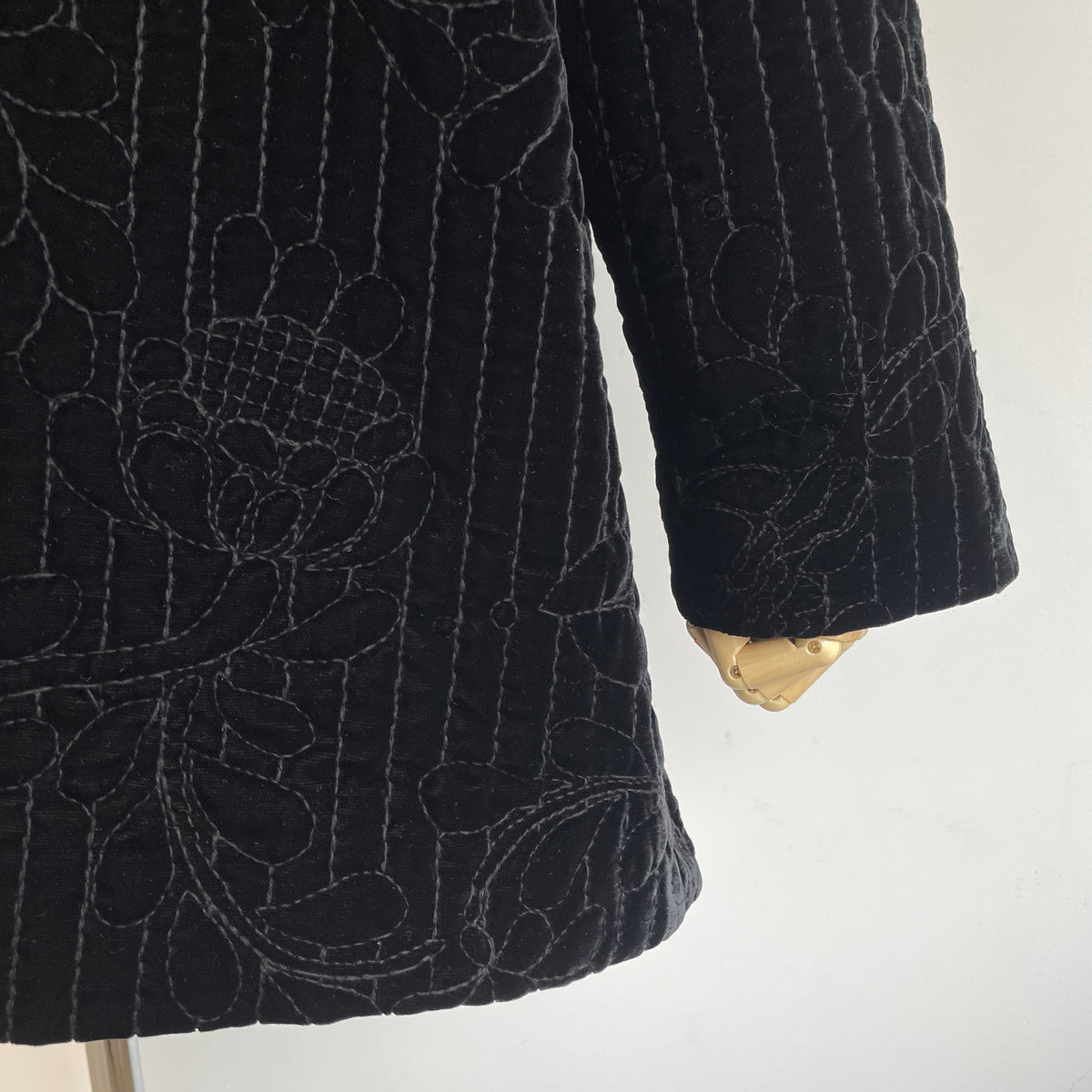 heriter//velvet quit embroidery short coat H2-26-6006