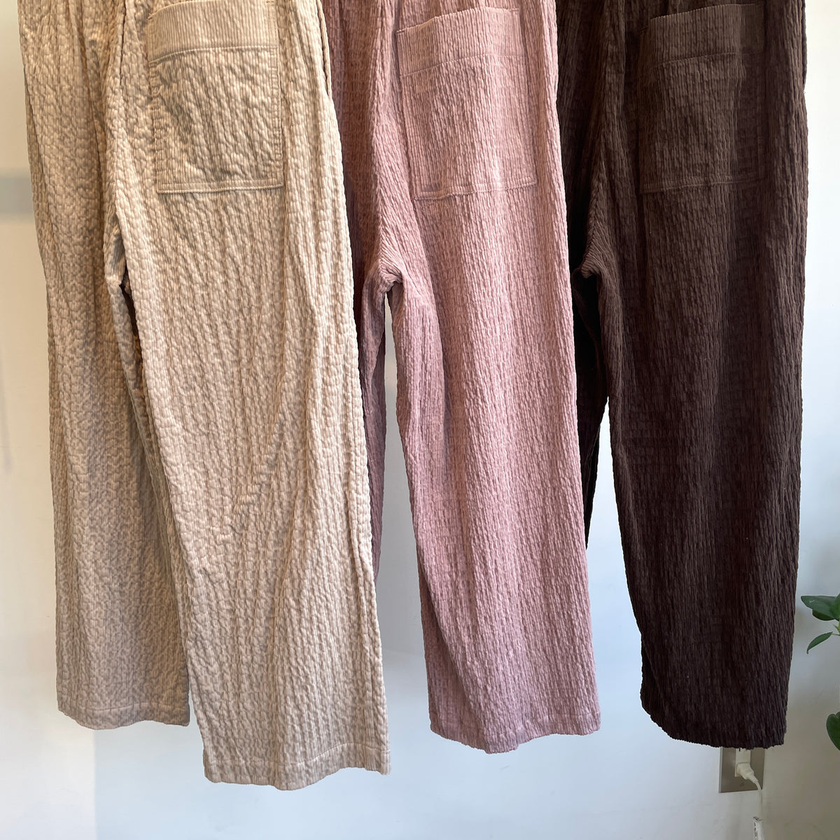 yuni//C/Pu shirring corduroy relax パンツ 1701PT022262