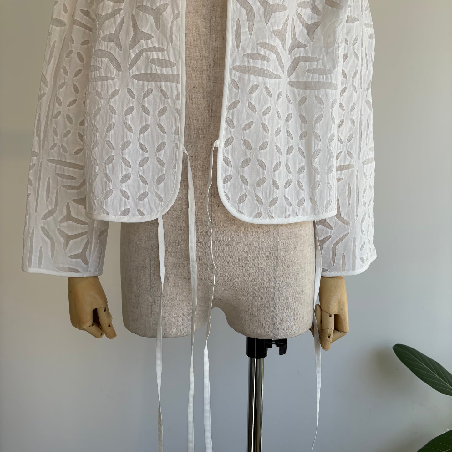 heriter//reverse appliqué jacket  H1-26-3013