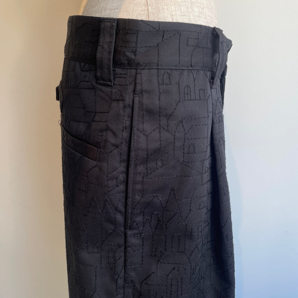 ASEEDONCLOUD【受注商品】//Townscape embroidery Robber trousers 271504