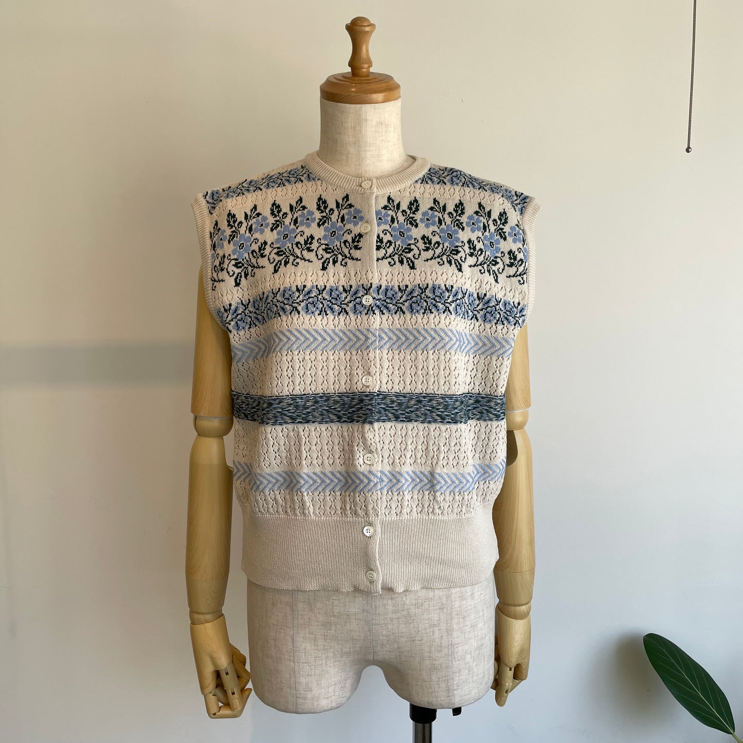 ASEEDONCLOUD //Flower Jacquard Knit Vest   261806