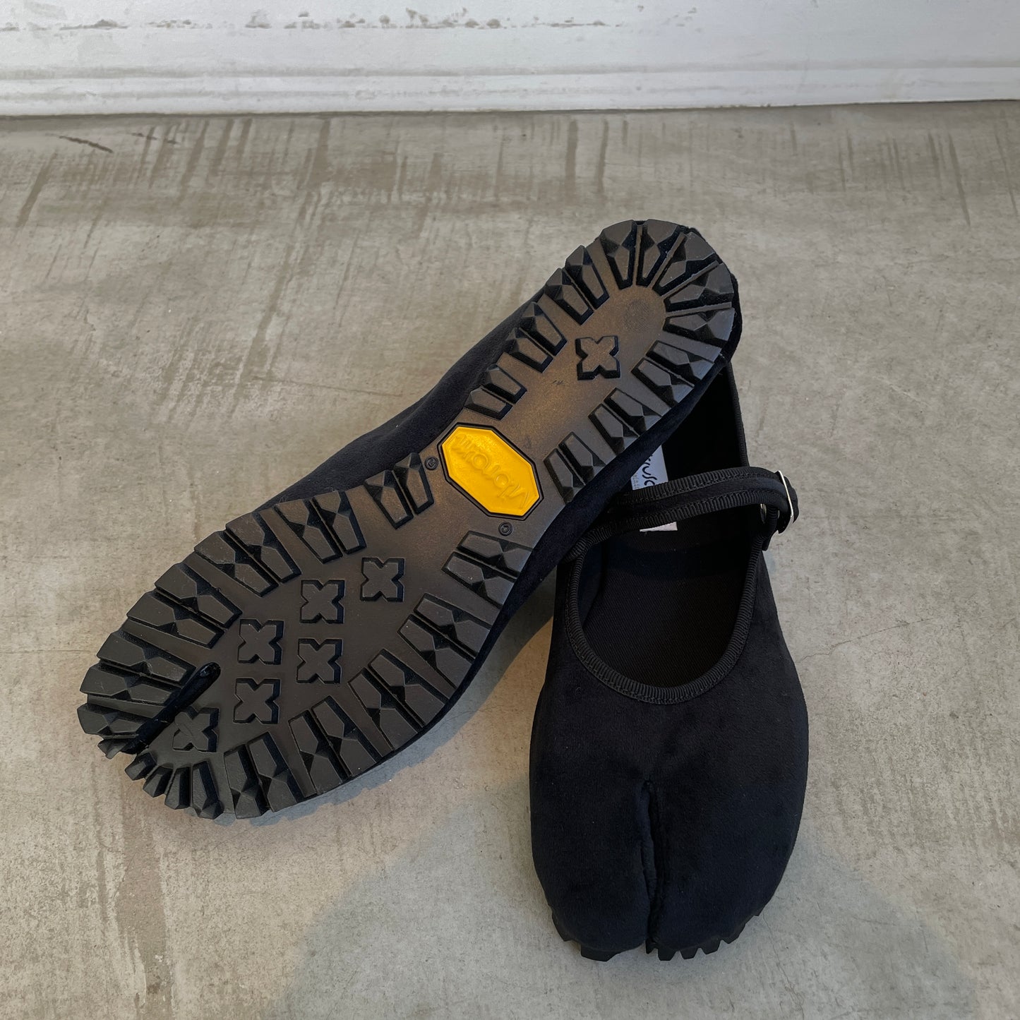 sciuscia//MARYJANE  CLASSIC BLACK(TABI)