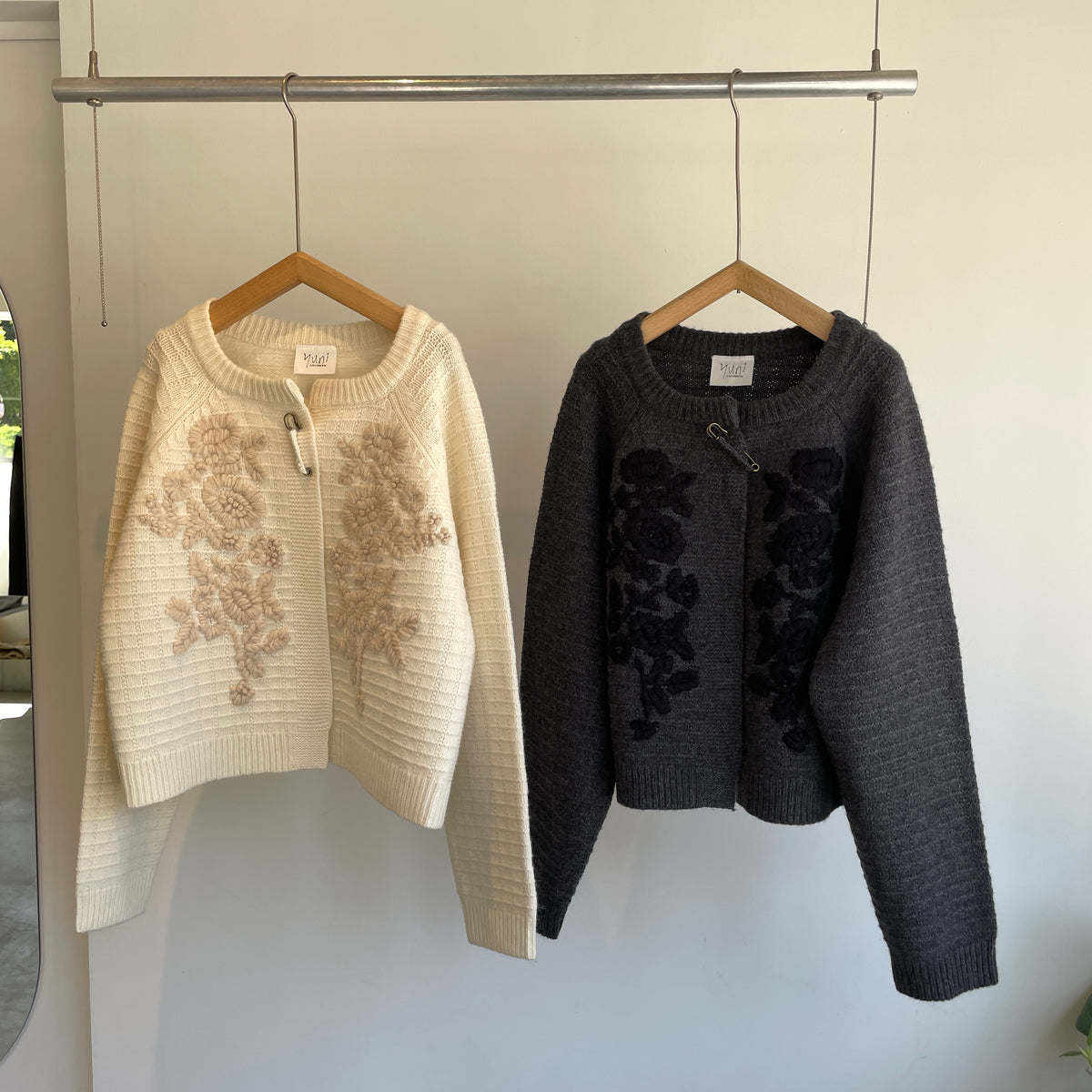 yuni//ウール / ハンド刺繍カーディガン　1701KN001262