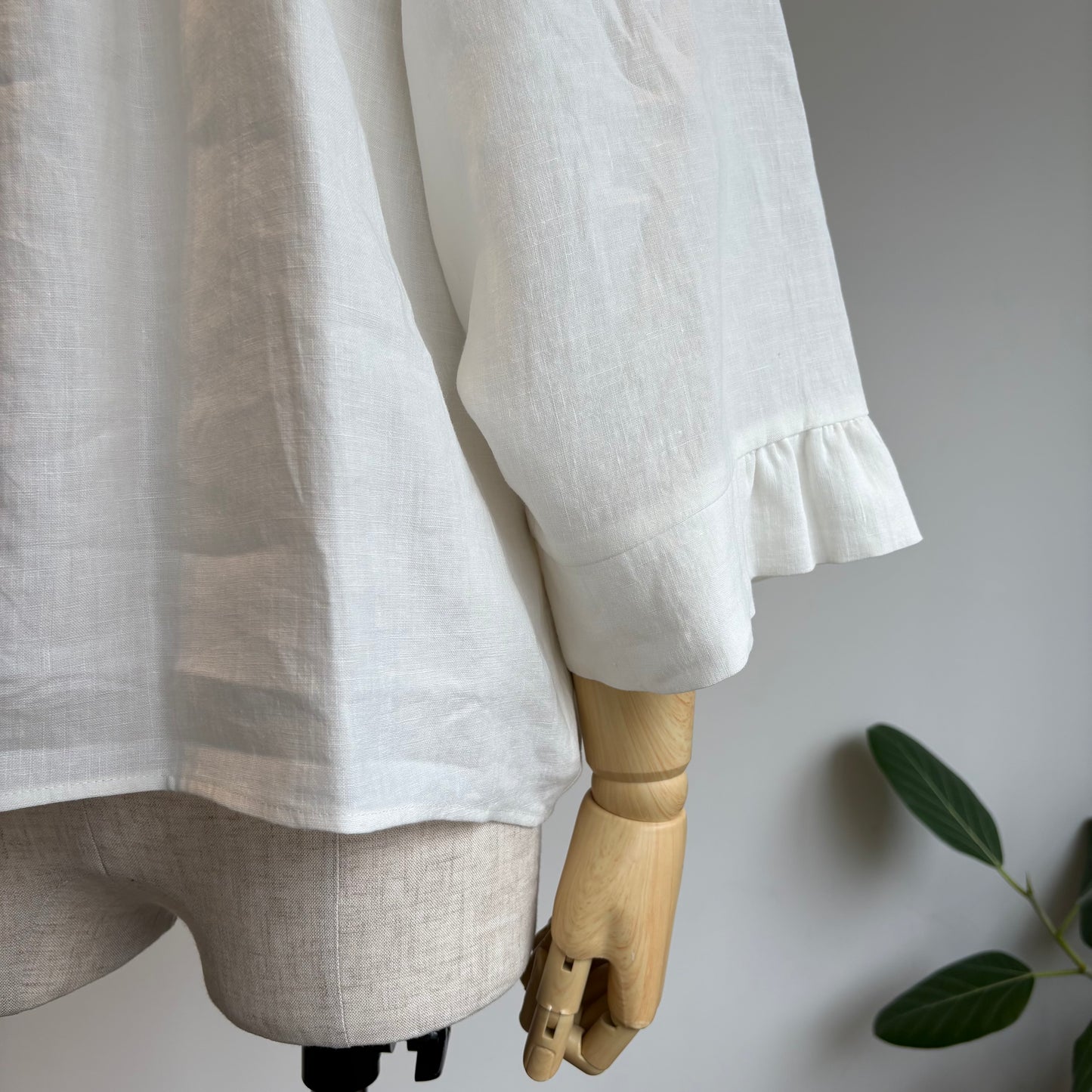SI-HIRAI// WIDE SLEEVE TACブラウス　CHSS26-7008 FL