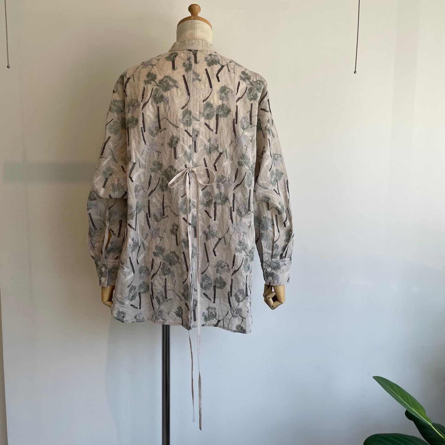 yuni//Cotton Nylon sheer blooming embroidery シャツ 1701BL011262