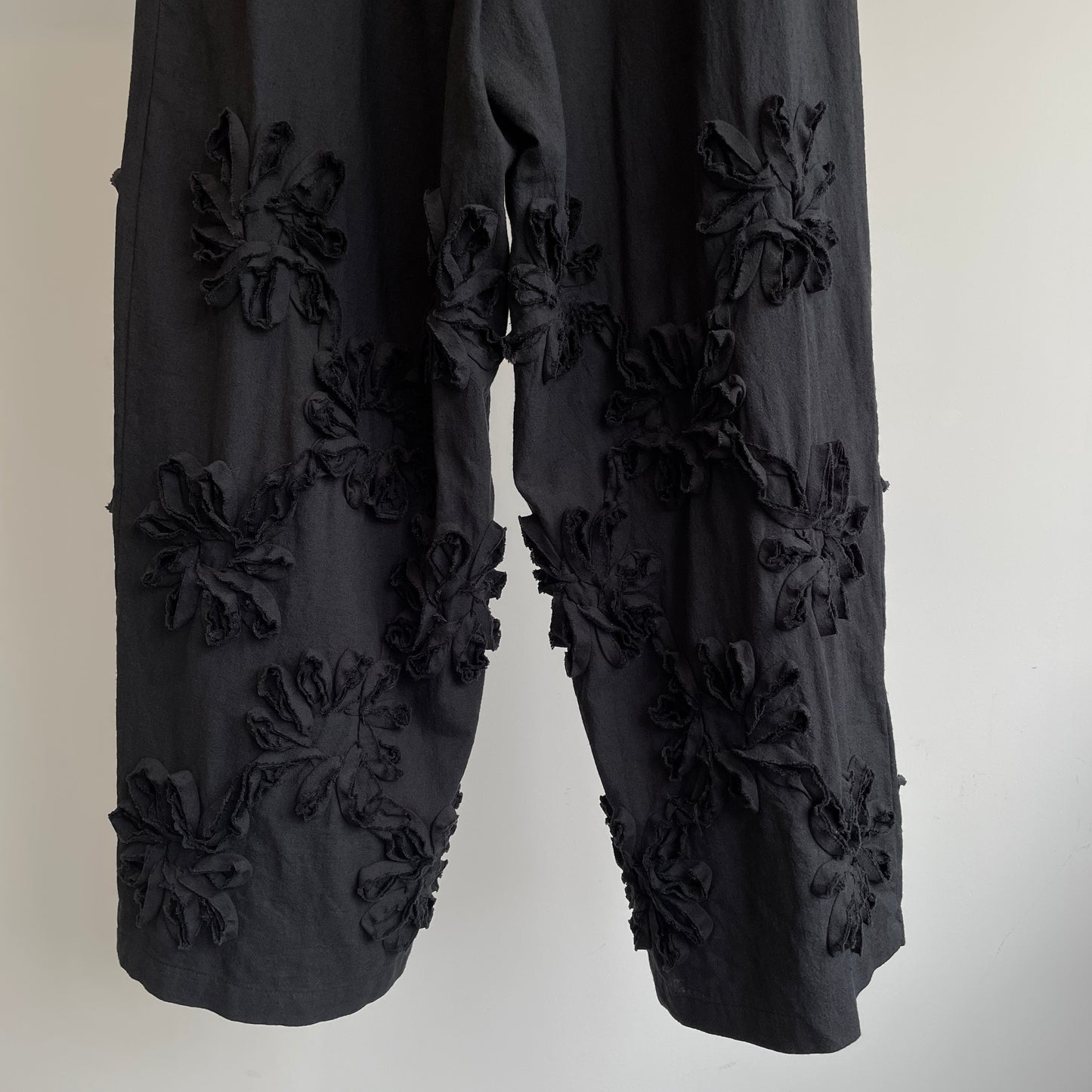 qiri//rondo ribbon embroidery ギャザーパンツ　6301PT010251