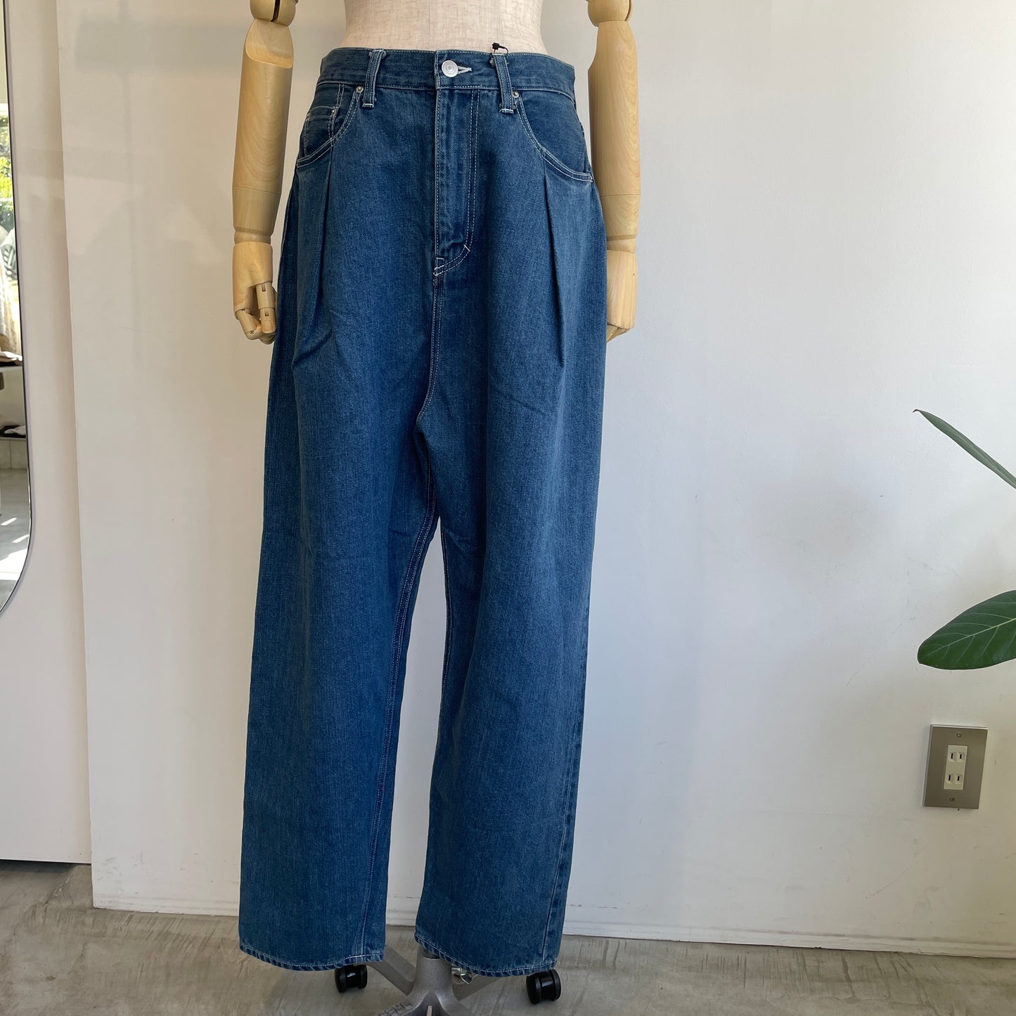 handsofcreation//C/Liデニムセルビッチテーパード5PKT パンツ　02440313