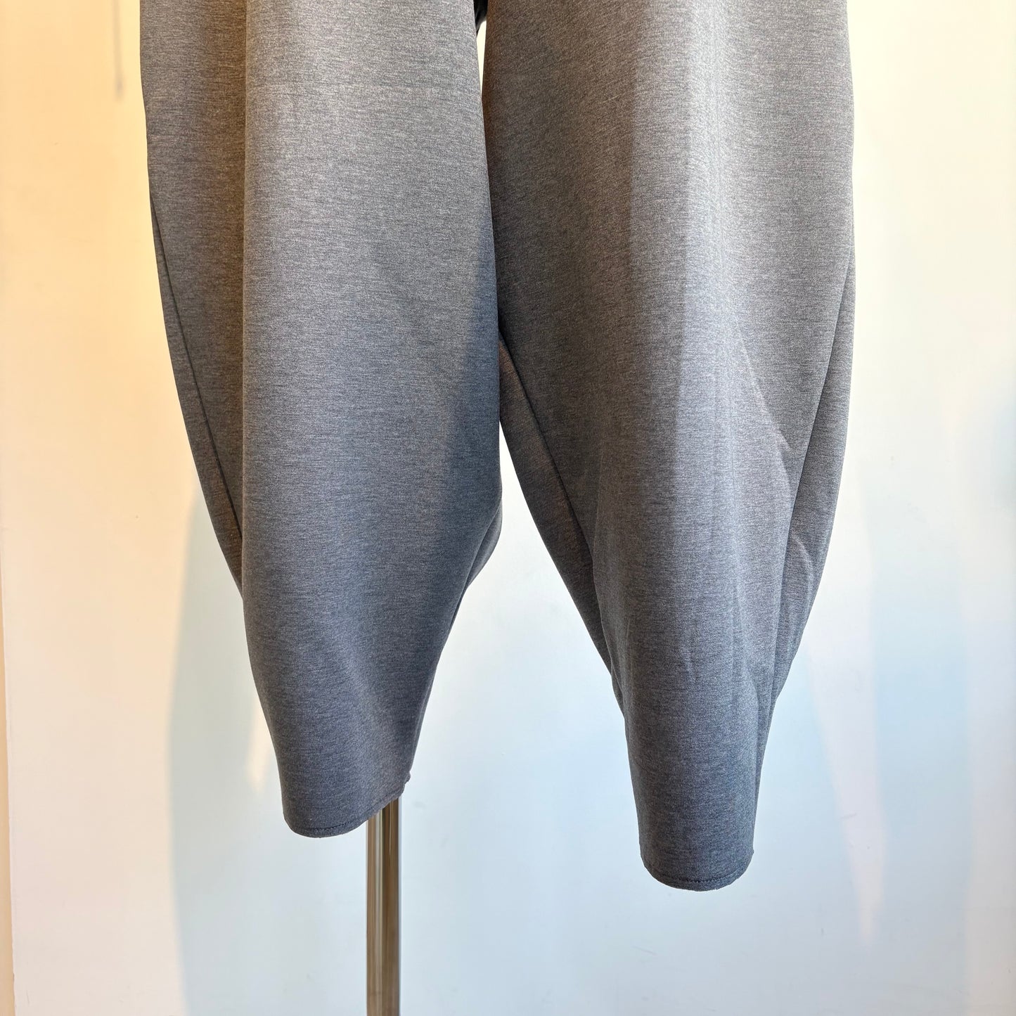 ALWEL//TUCKED PEG PANTS  AIR-3
