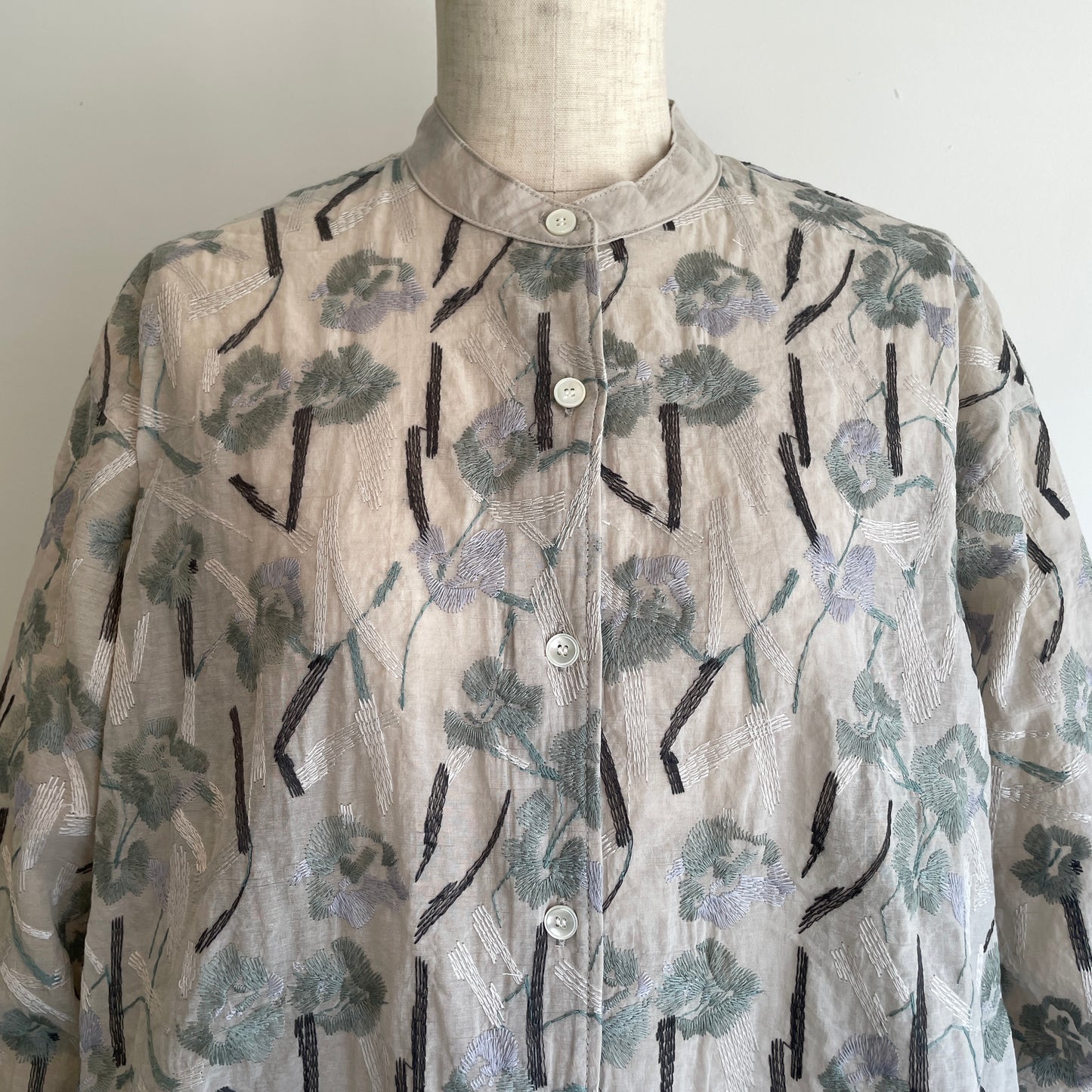 yuni//Cotton Nylon sheer blooming embroidery シャツ 1701BL011262
