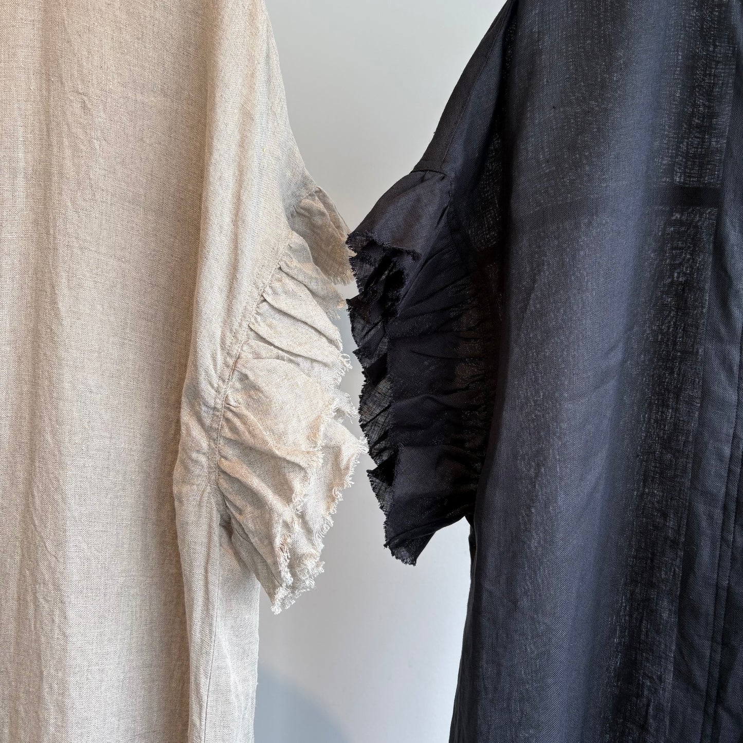 yuni//60/1Linen gather sleeves OP    1701OP026261