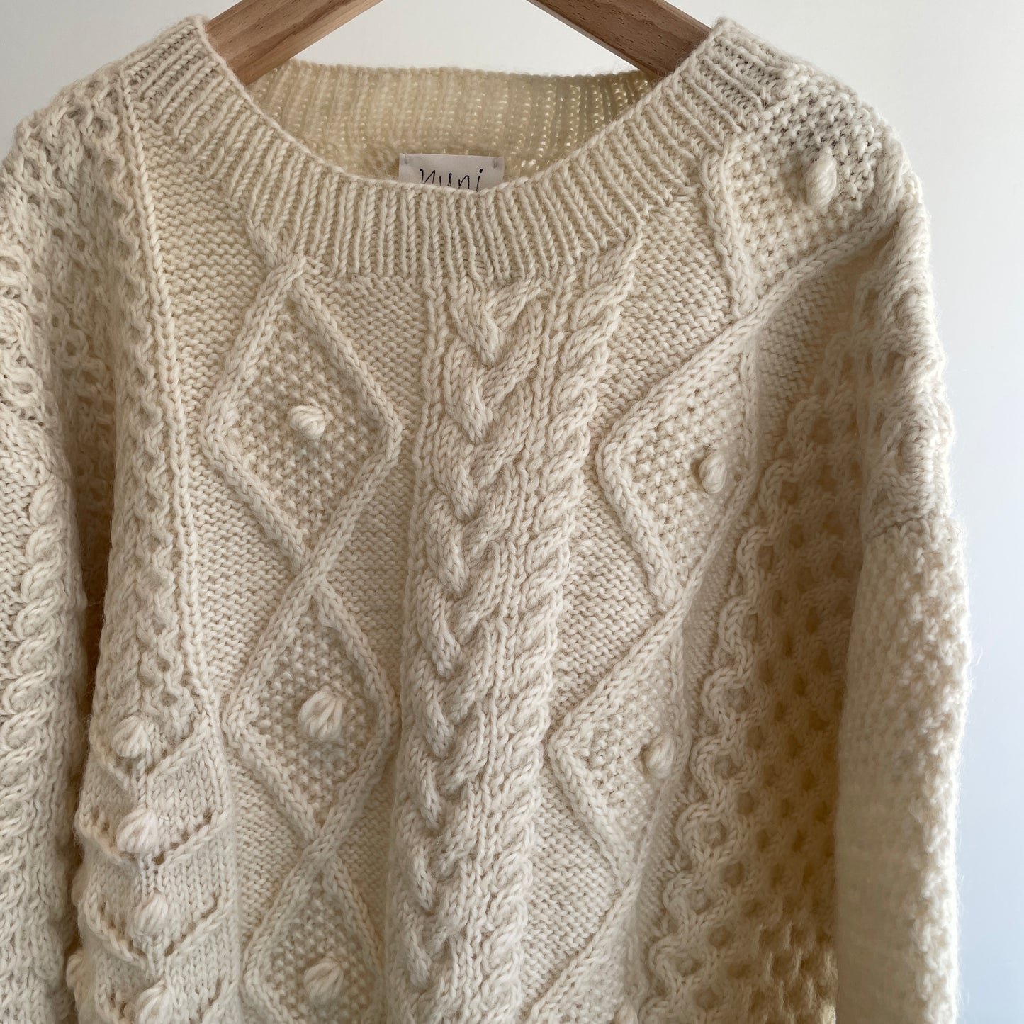 yuni //ネパールハンドニット　PO 1701KN004252