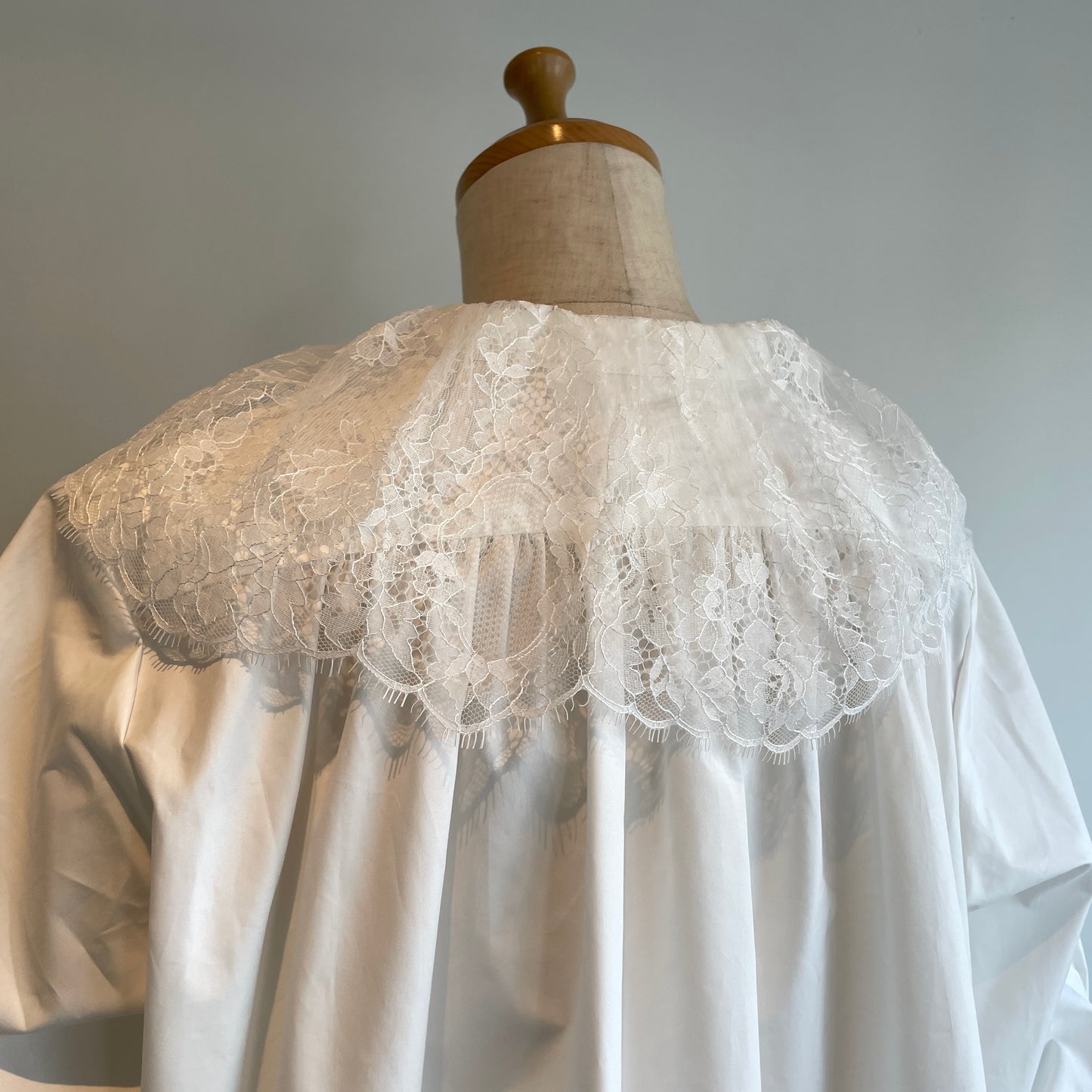 heriter//lace collar blouse
H2-26-3010