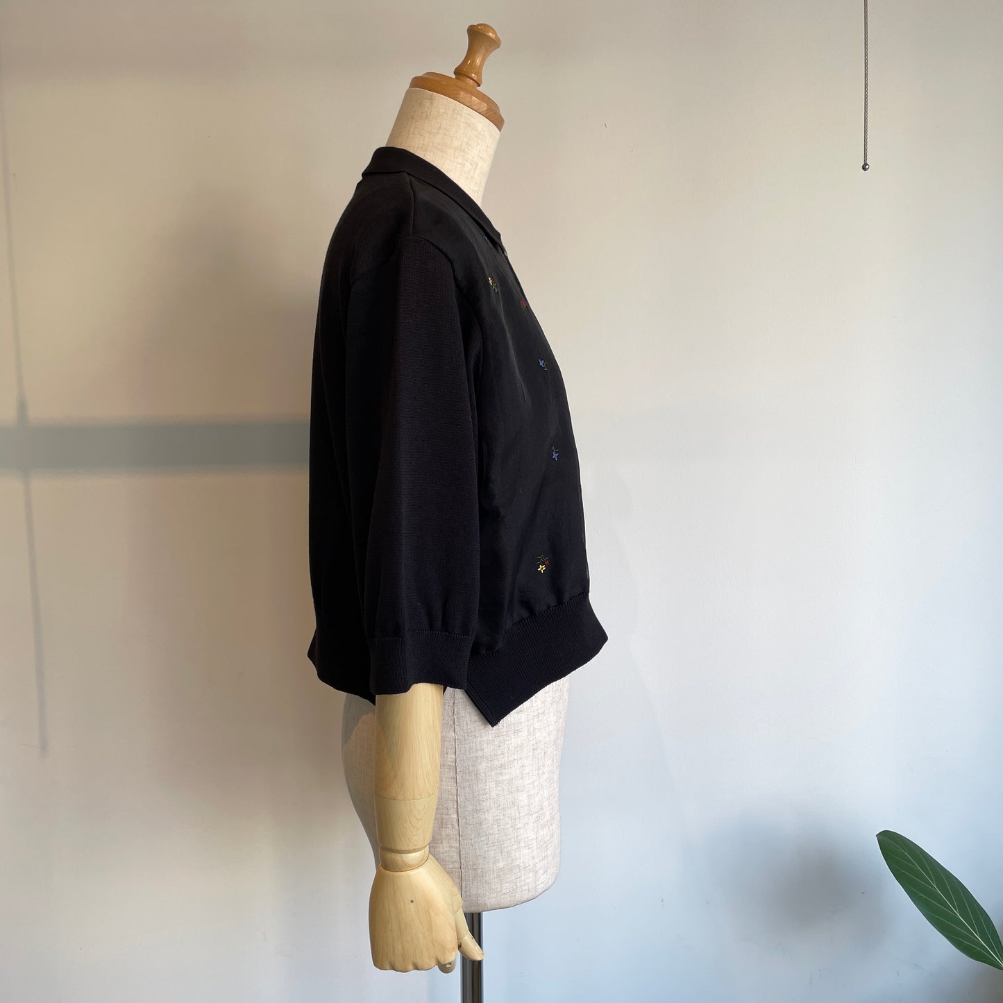 porter des boutons//Petite fleurニット　P21-2-019