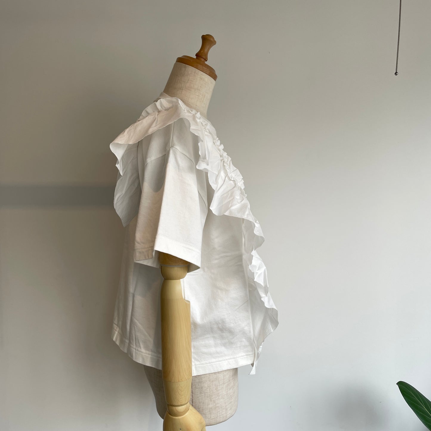 universaltissu//クラシック天竺 ショルダーフリルT  US251CT022