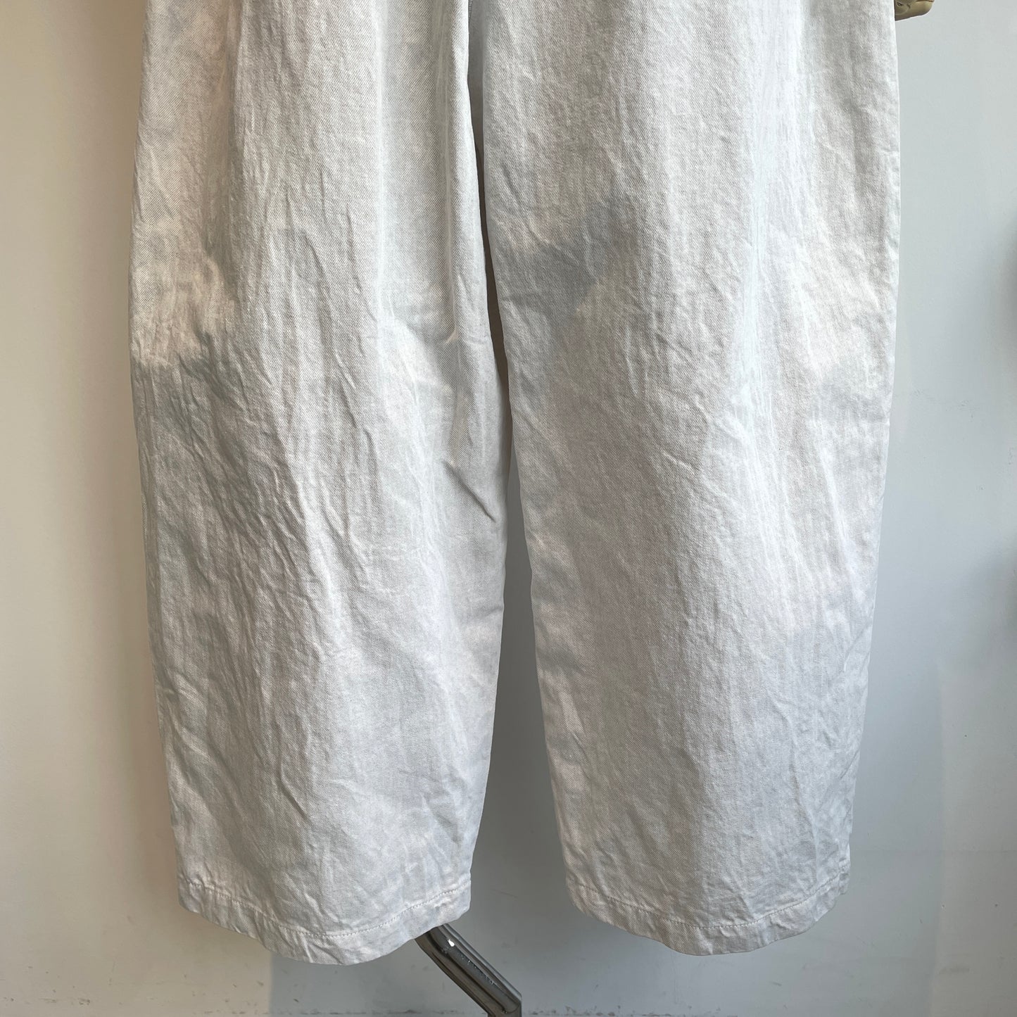 yuni//Cotton/Linen denim wide cocoon パンツ　1701PT016261